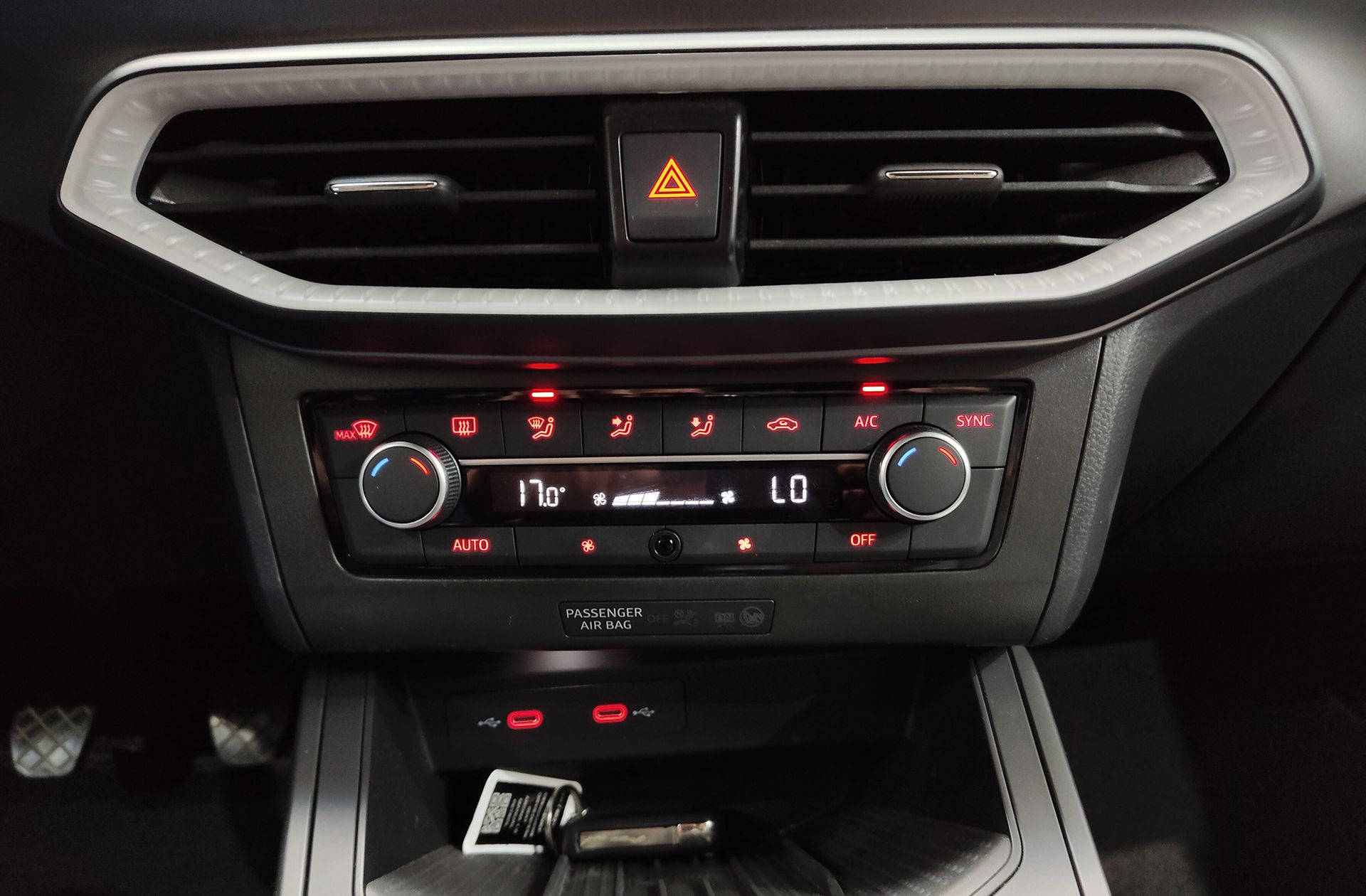 SEAT Arona 1.0 TSI FR - foto 32
