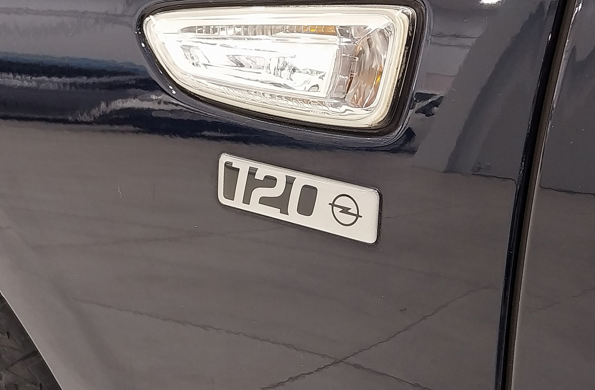 Opel Insignia GS 1.6 CDTI Turbo D 120 Aniversario - foto 5