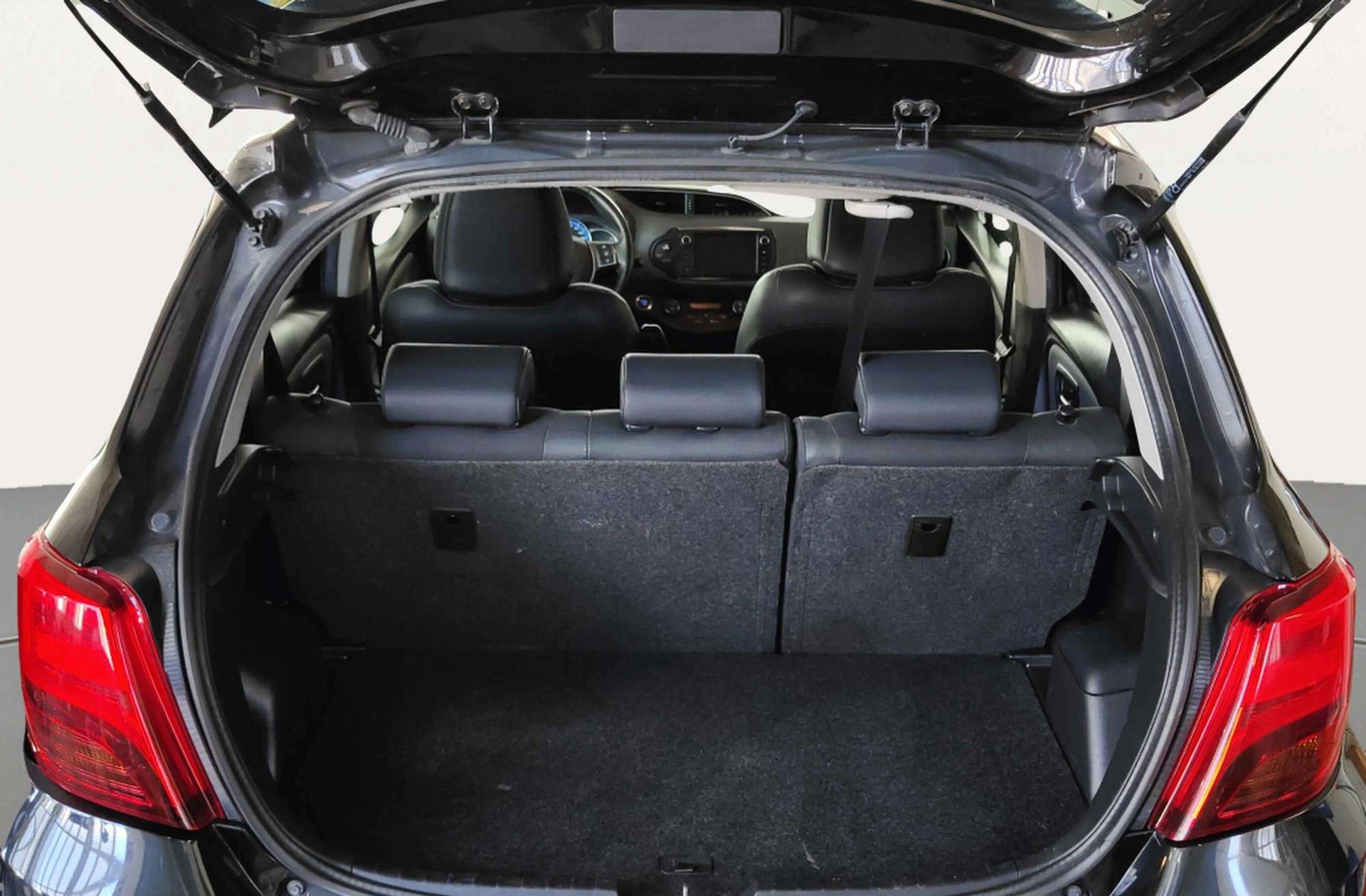 Toyota Yaris 1.5 Hybrid Advance - foto 16