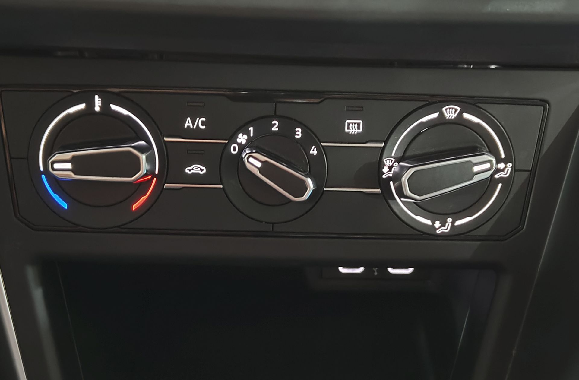 Volkswagen Polo Life 1.0 TSI - foto 31
