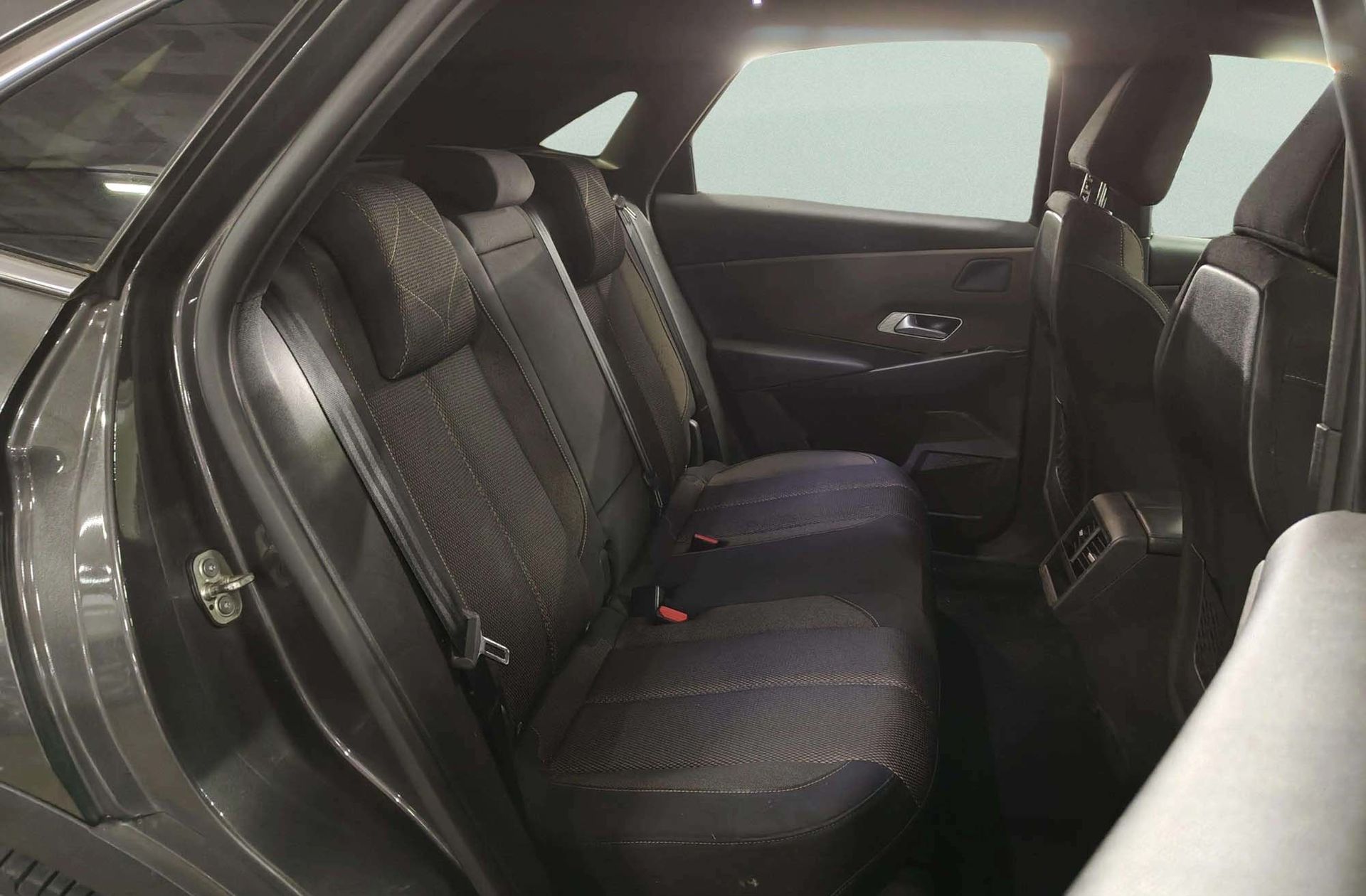 DS DS 7 Crossback PureTech 180 So Chic - foto 18