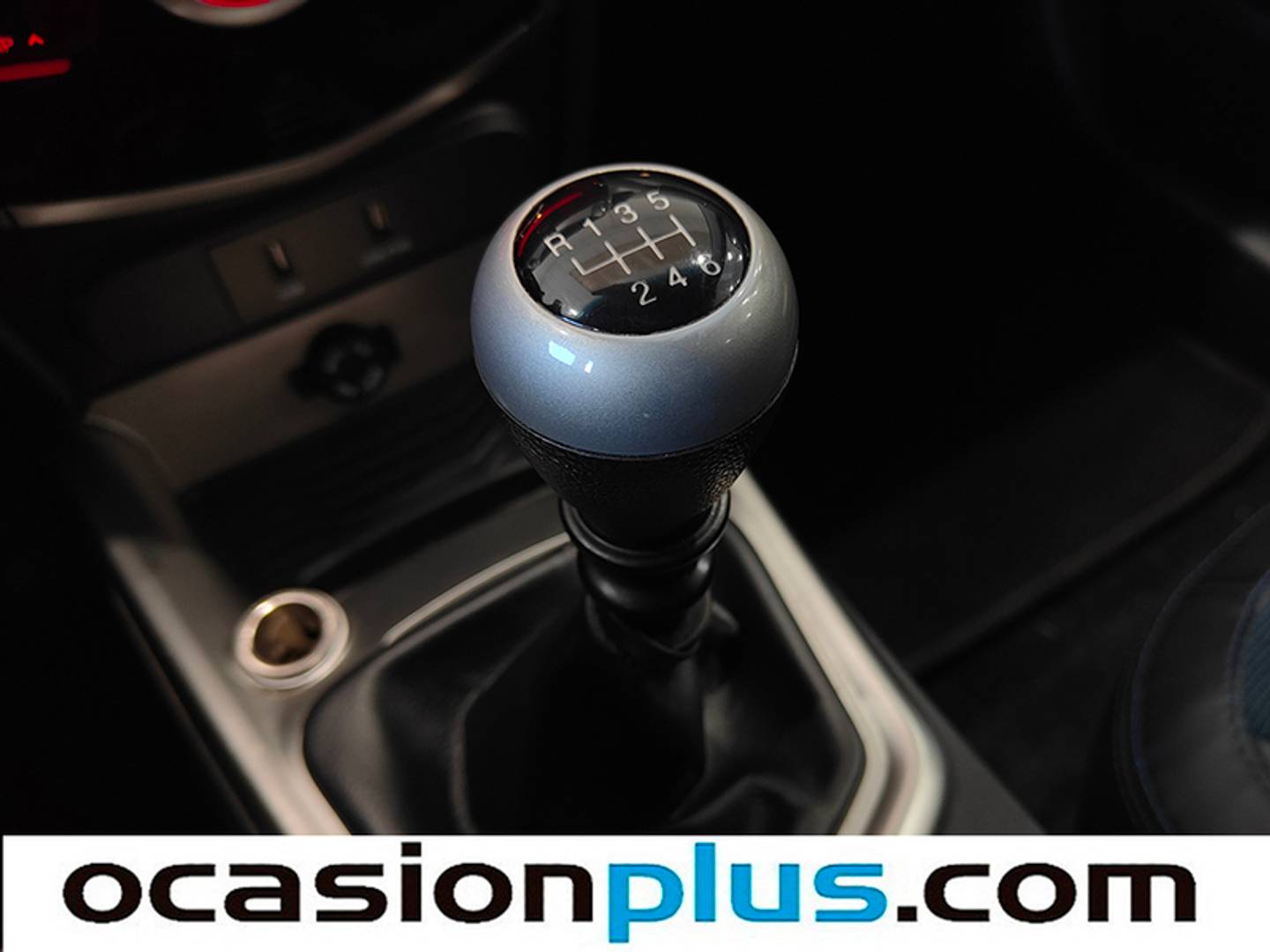 Foto SsangYong Tivoli Ssangyong Tivoli D16T Limited 4x2 (115 CV)