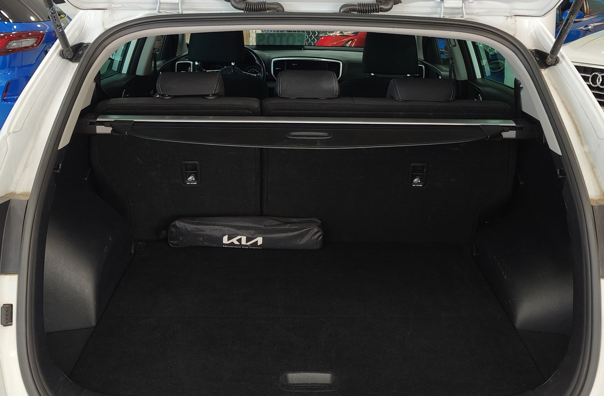 Kia Sportage 1.6 MHEV Black Edition - foto 15