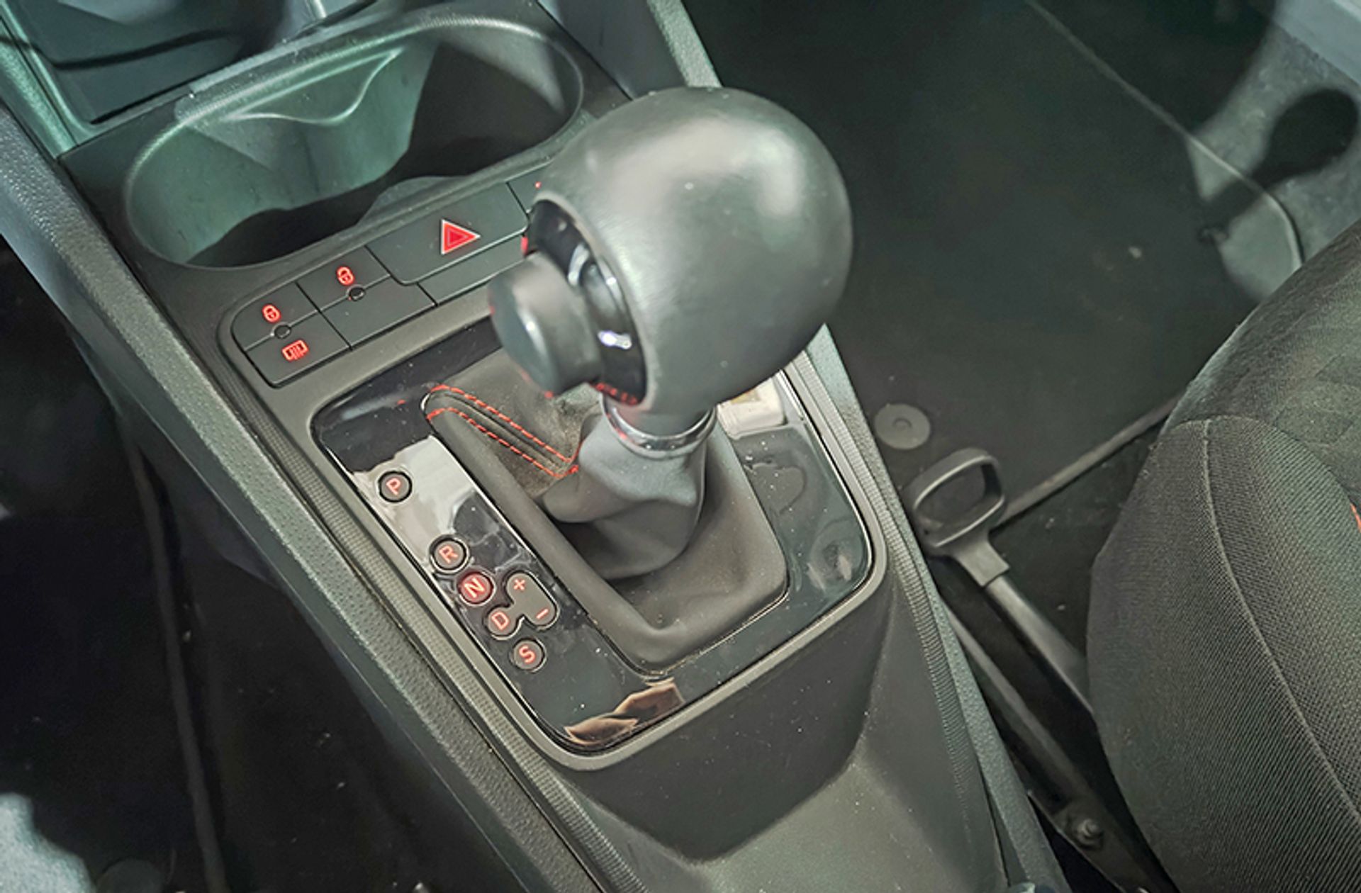 SEAT Ibiza 1.4 TSI FR DSG - foto 5