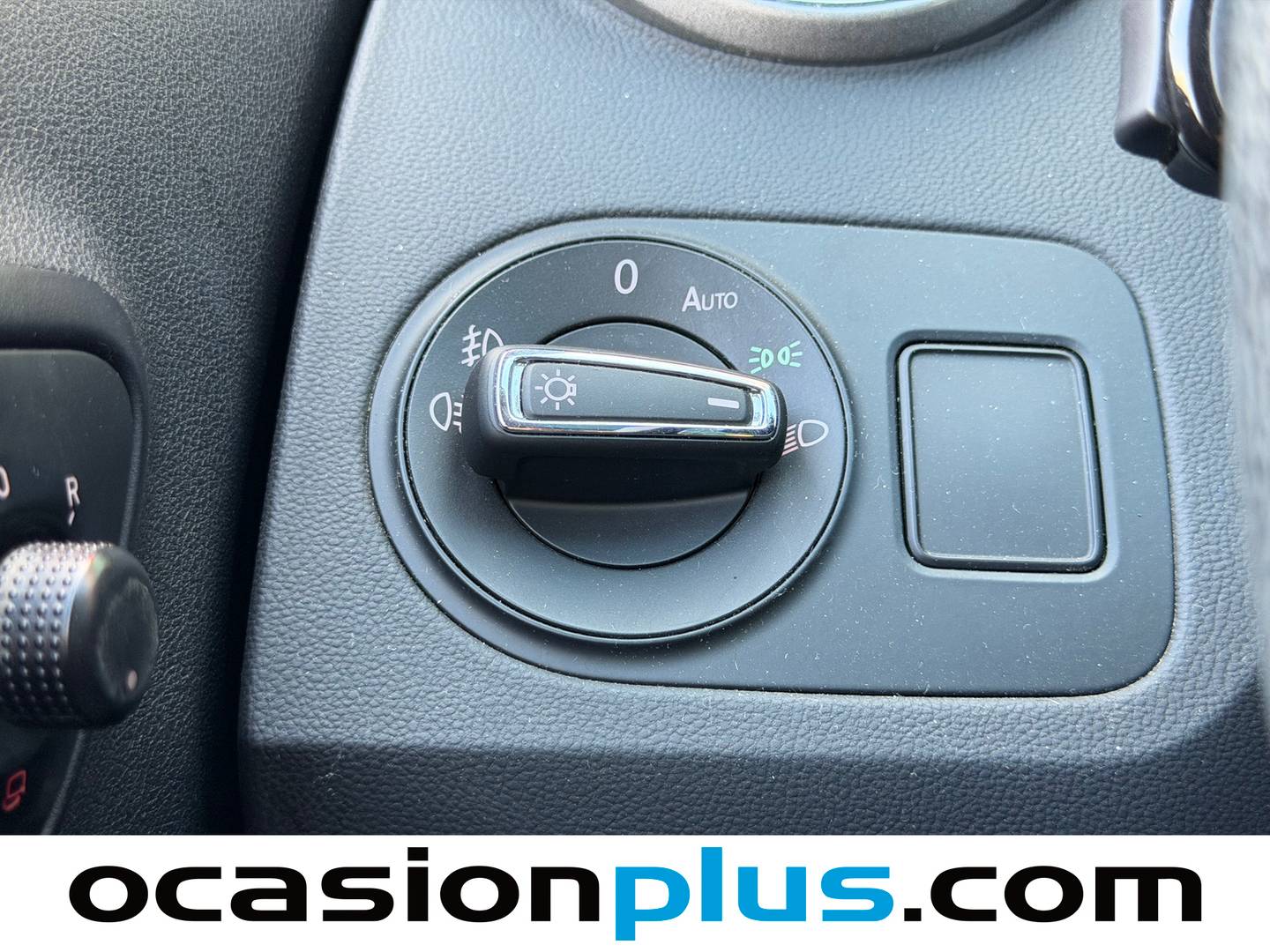 Equipamiento del Seat Ibiza Seat Ibiza 1.2 TSI FR Crono (90 CV)