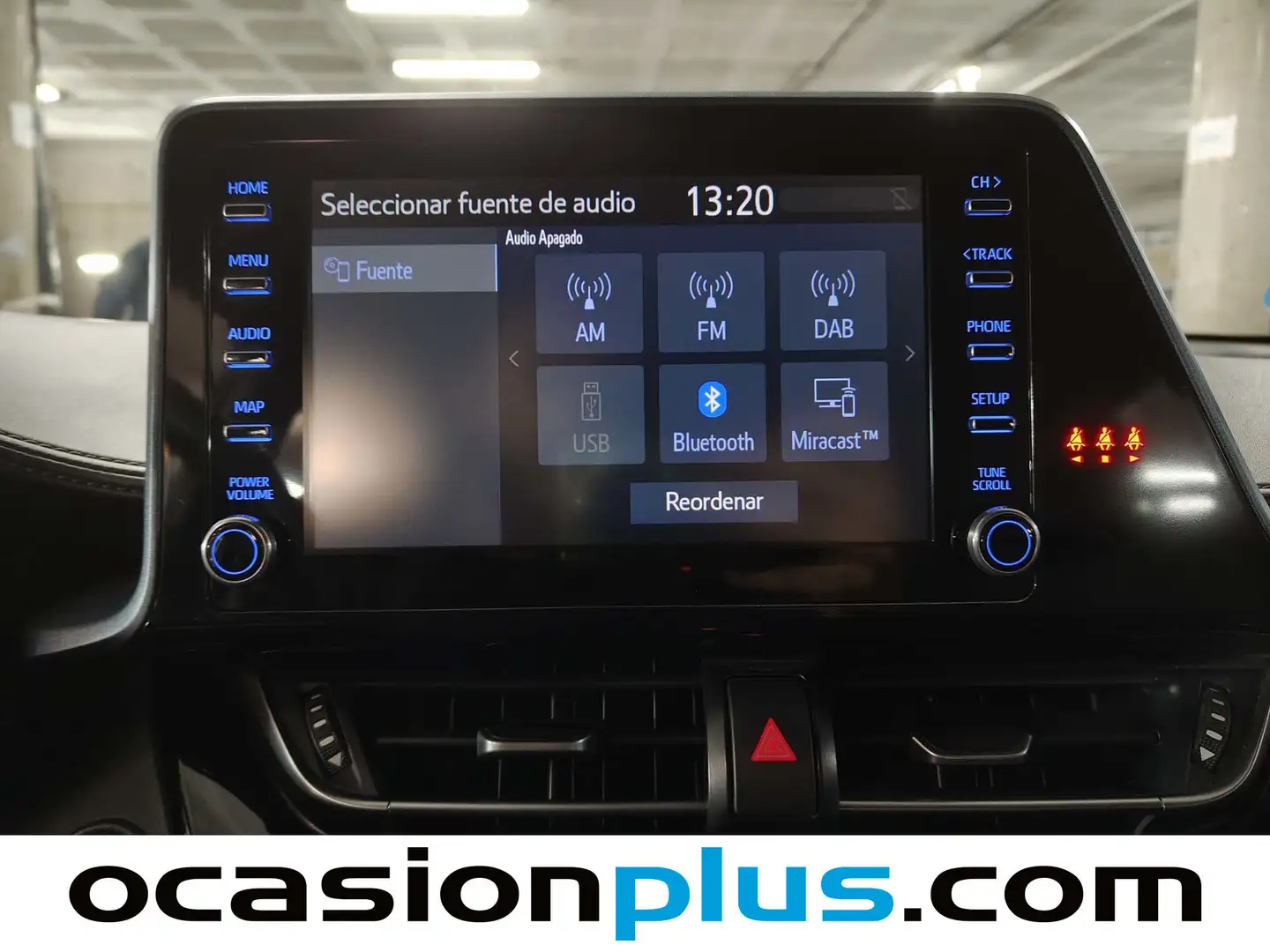 Foto Toyota C-HR Toyota C-HR 1.8 125H Advance (122 CV)