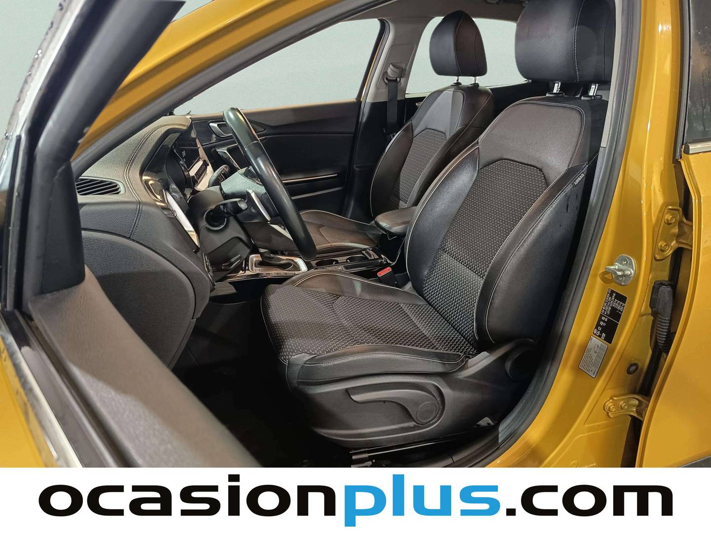Foto asientos delanteros KIA XCeed Kia XCeed 1.6 GDi PHEV eTech (141 CV)