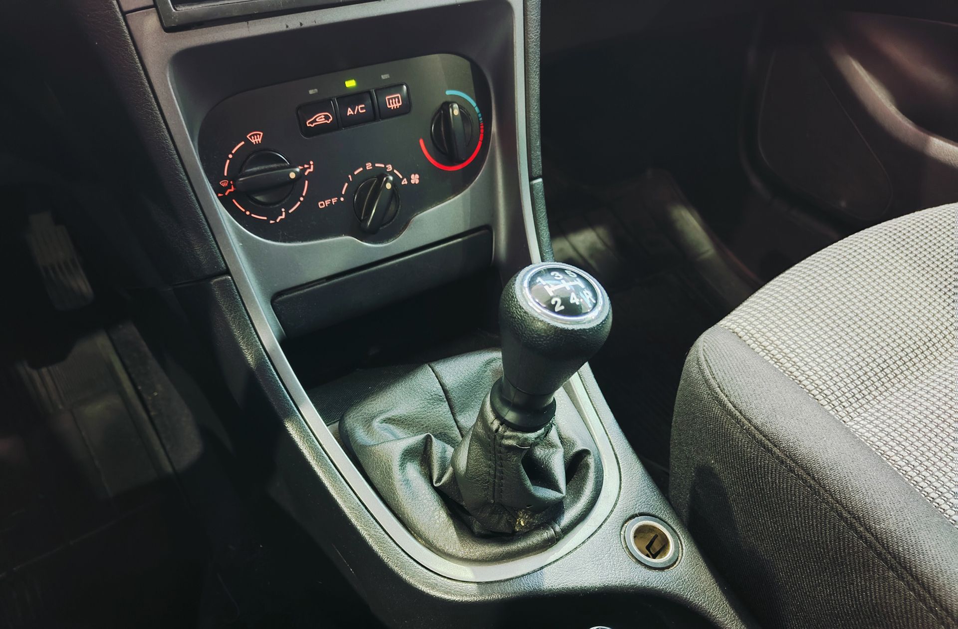Peugeot 307 1.6 XR - foto 5