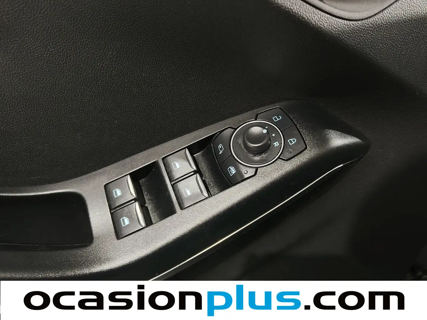 Foto Ford Puma Ford Puma 1.0 EcoBoost MHEV ST-Line X Auto (125 CV)