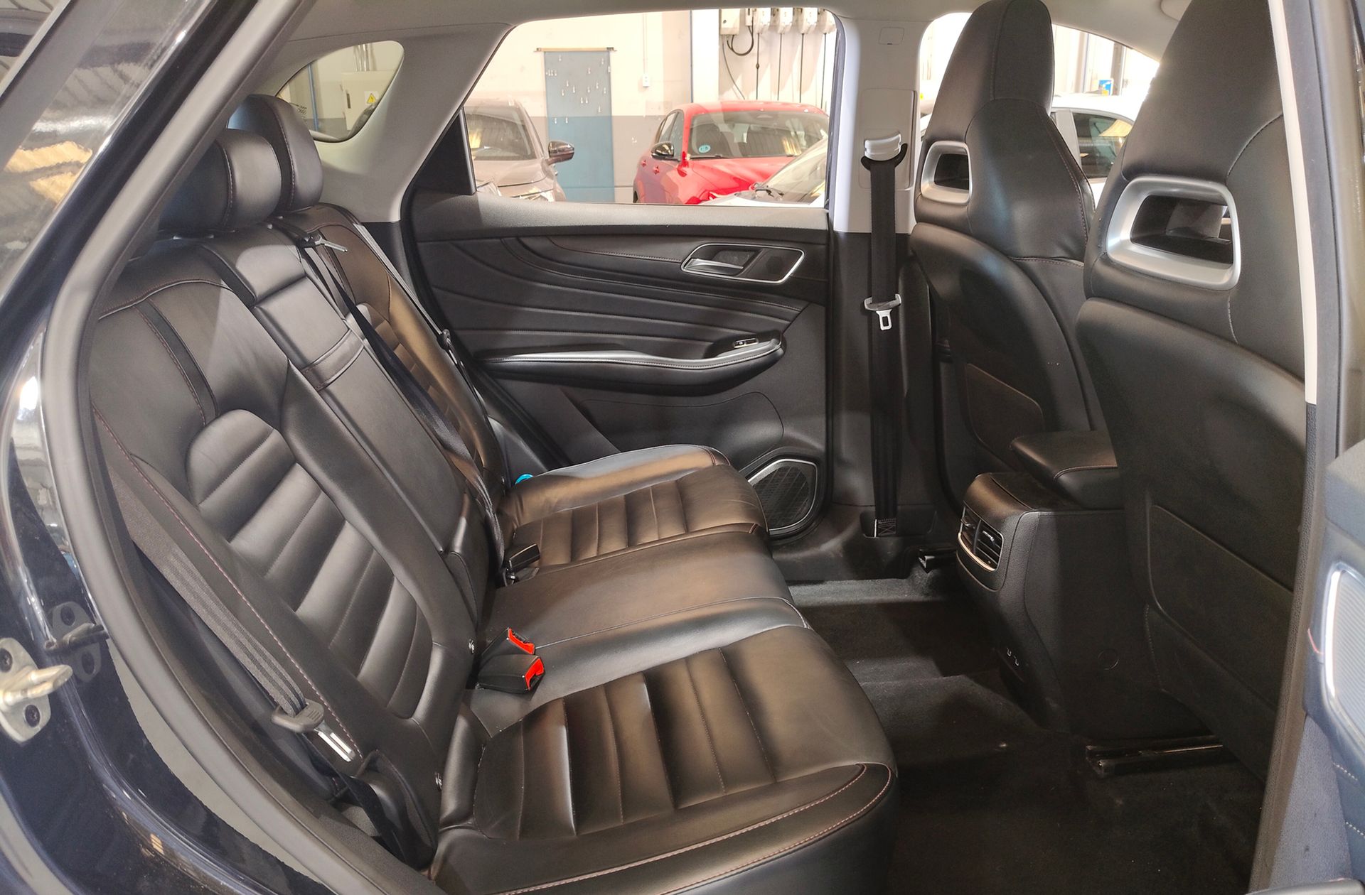 MG EHS 1.5 T-GDi PHEV Luxury - foto 21
