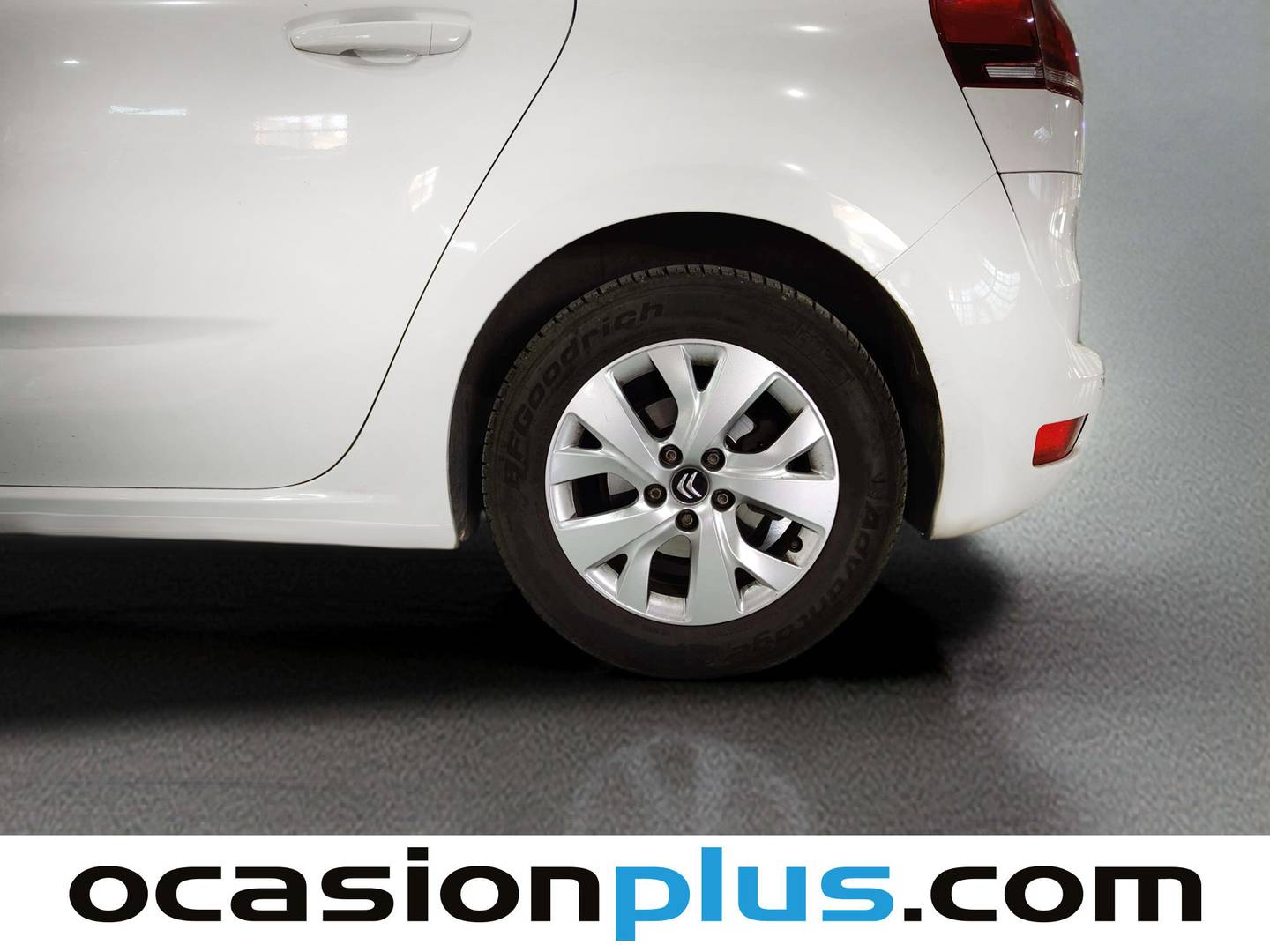 Citroën C4 Spacetourer Citroën C4 Spacetourer PureTech 130 S&S Live EAT8 (130 CV) automático