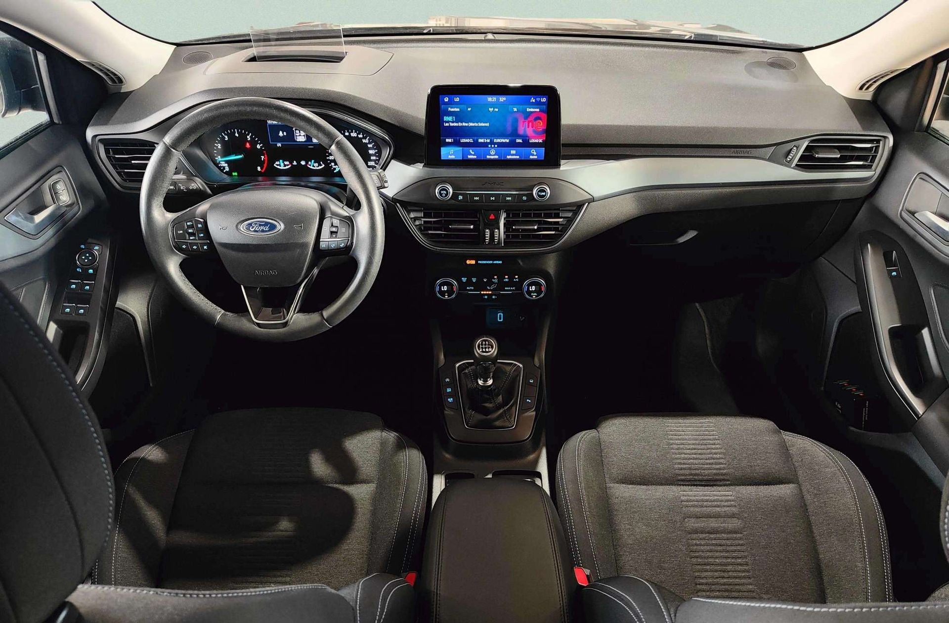 Ford Focus 1.0 EcoBoost Active - foto 7