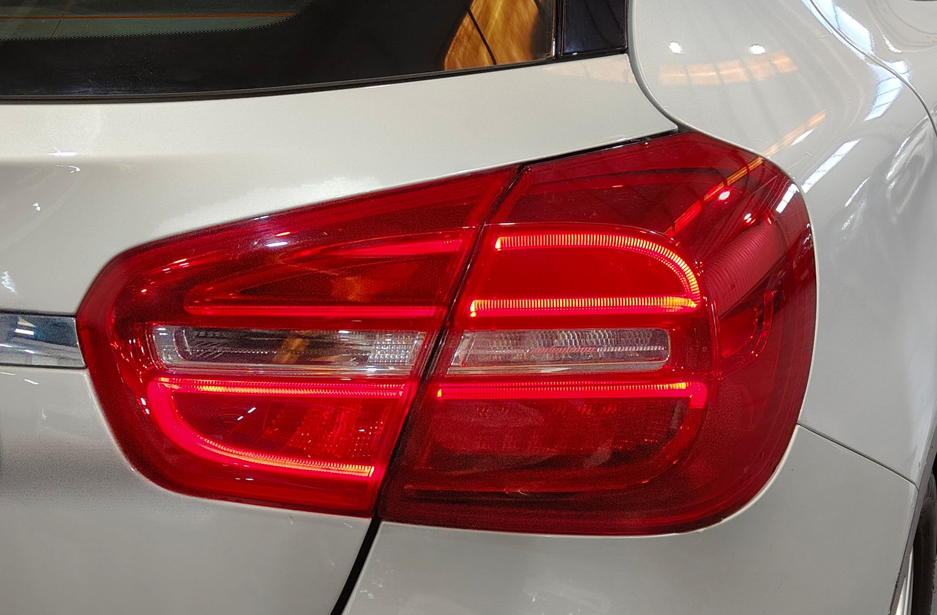 Mercedes-Benz GLA 220 CDI Edition 1 - foto 16