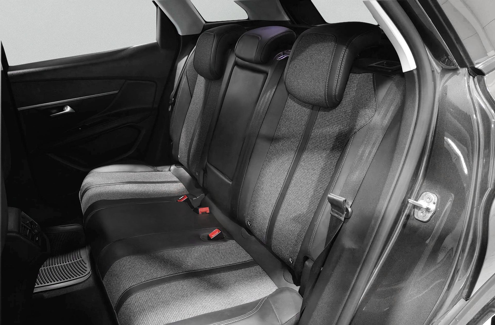 Peugeot 3008 PureTech 130 Allure - foto 13