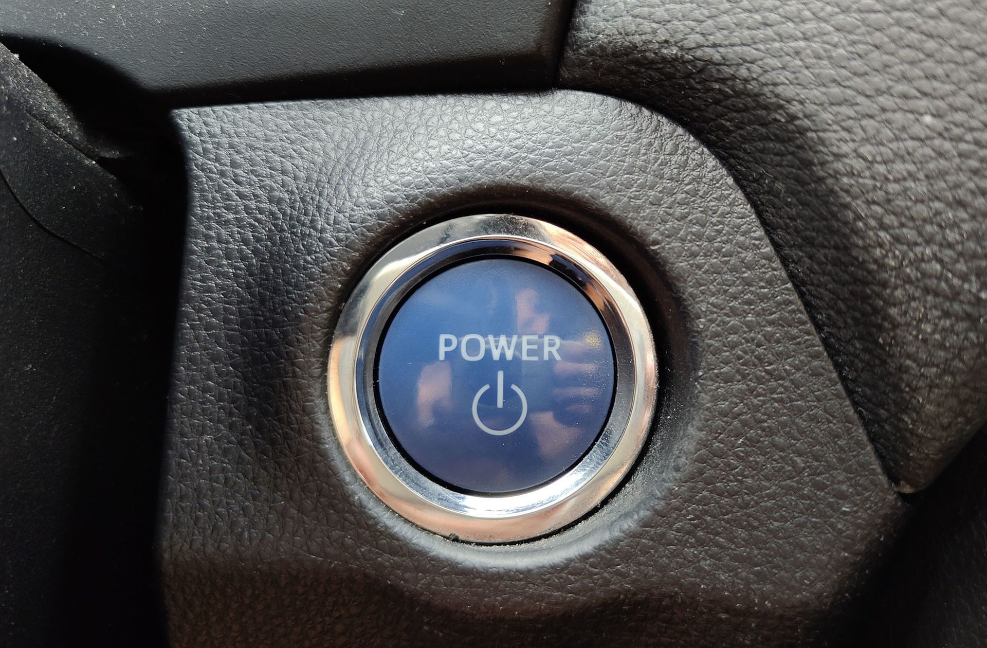 Toyota RAV4 2.5l hybrid Advance 4WD - foto 27