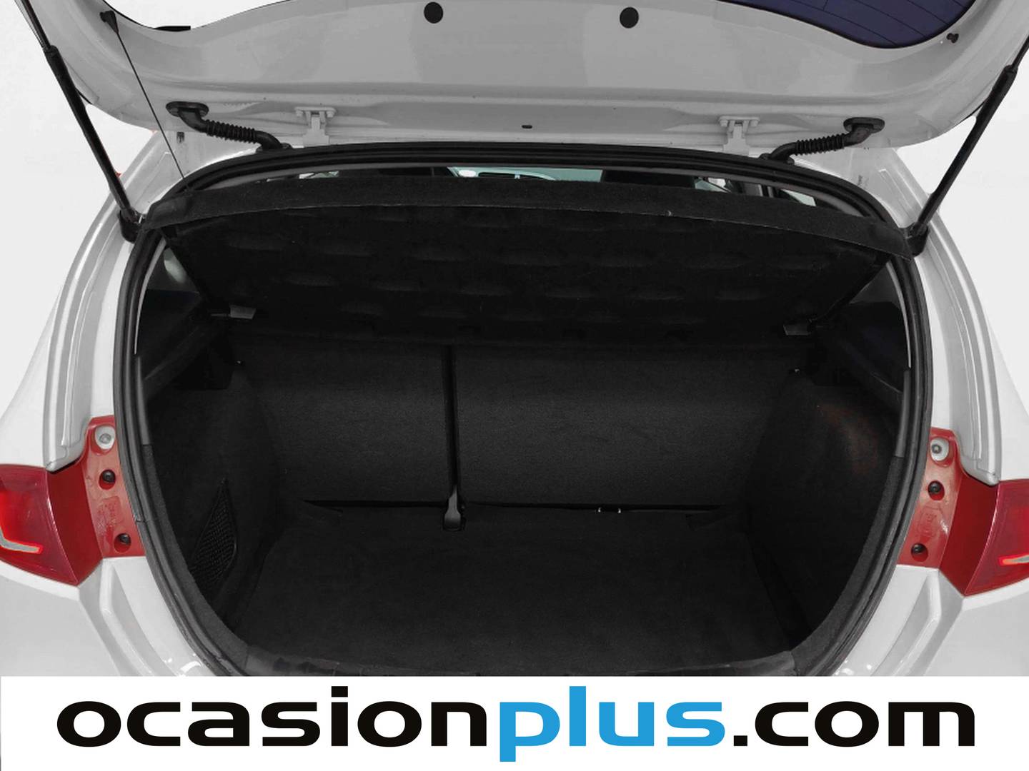 Fotos maletero Seat León Seat León 1.6 TDI Style Copa (105 CV)