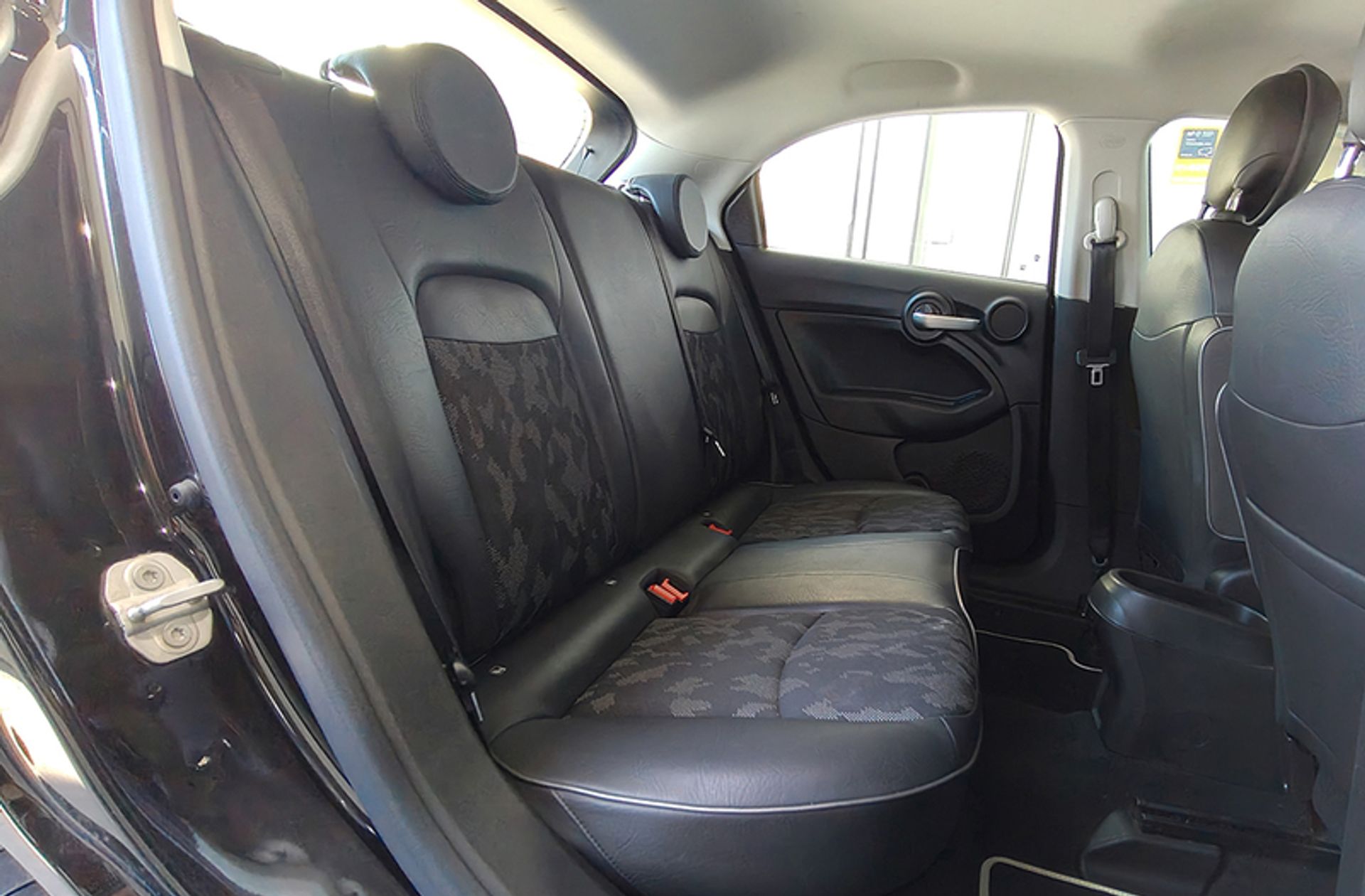 Fiat 500X 1.3 Firefly Cross T4 DCT - foto 16