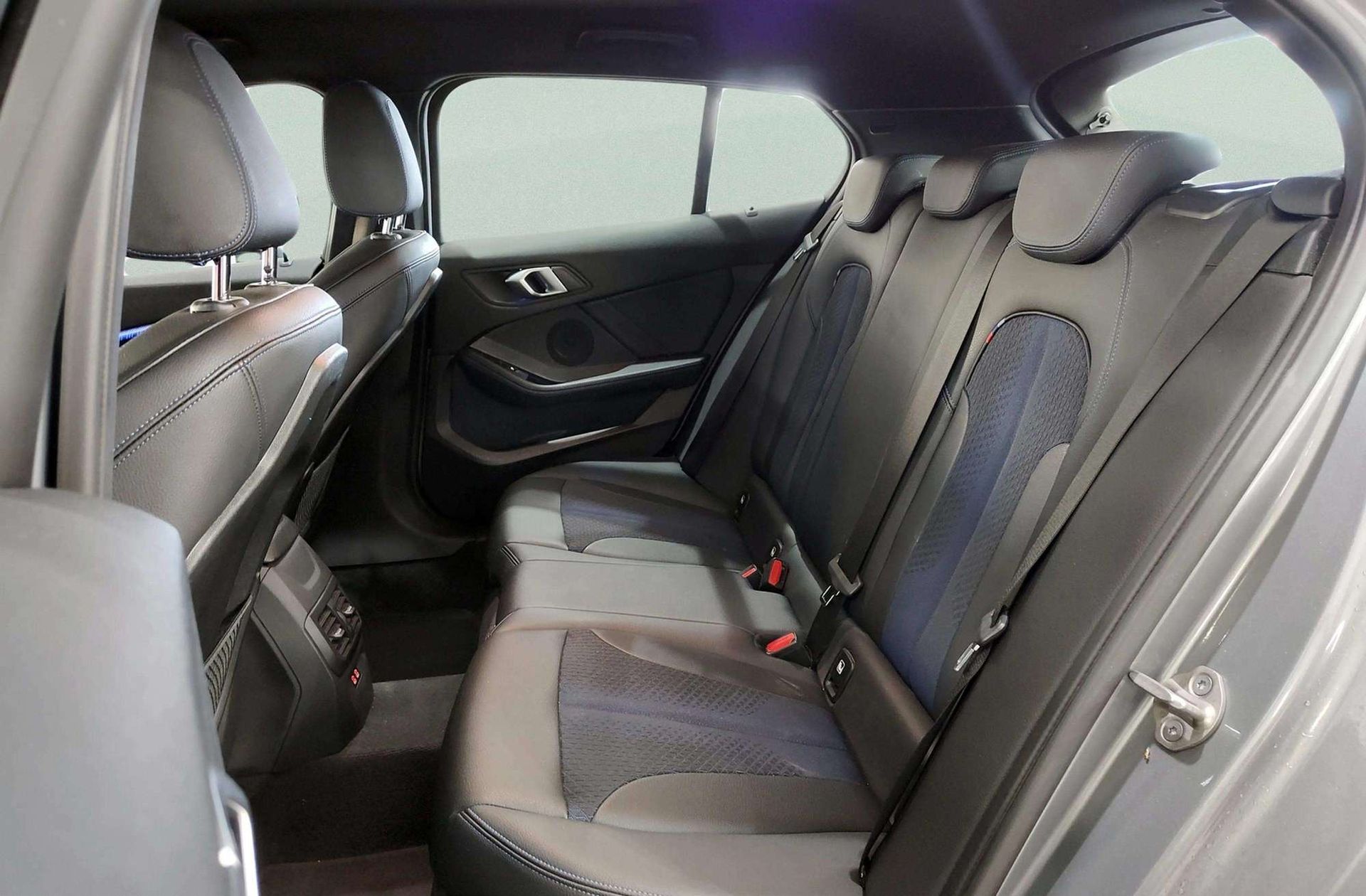 BMW Serie 1 118d Business Pack M - foto 13