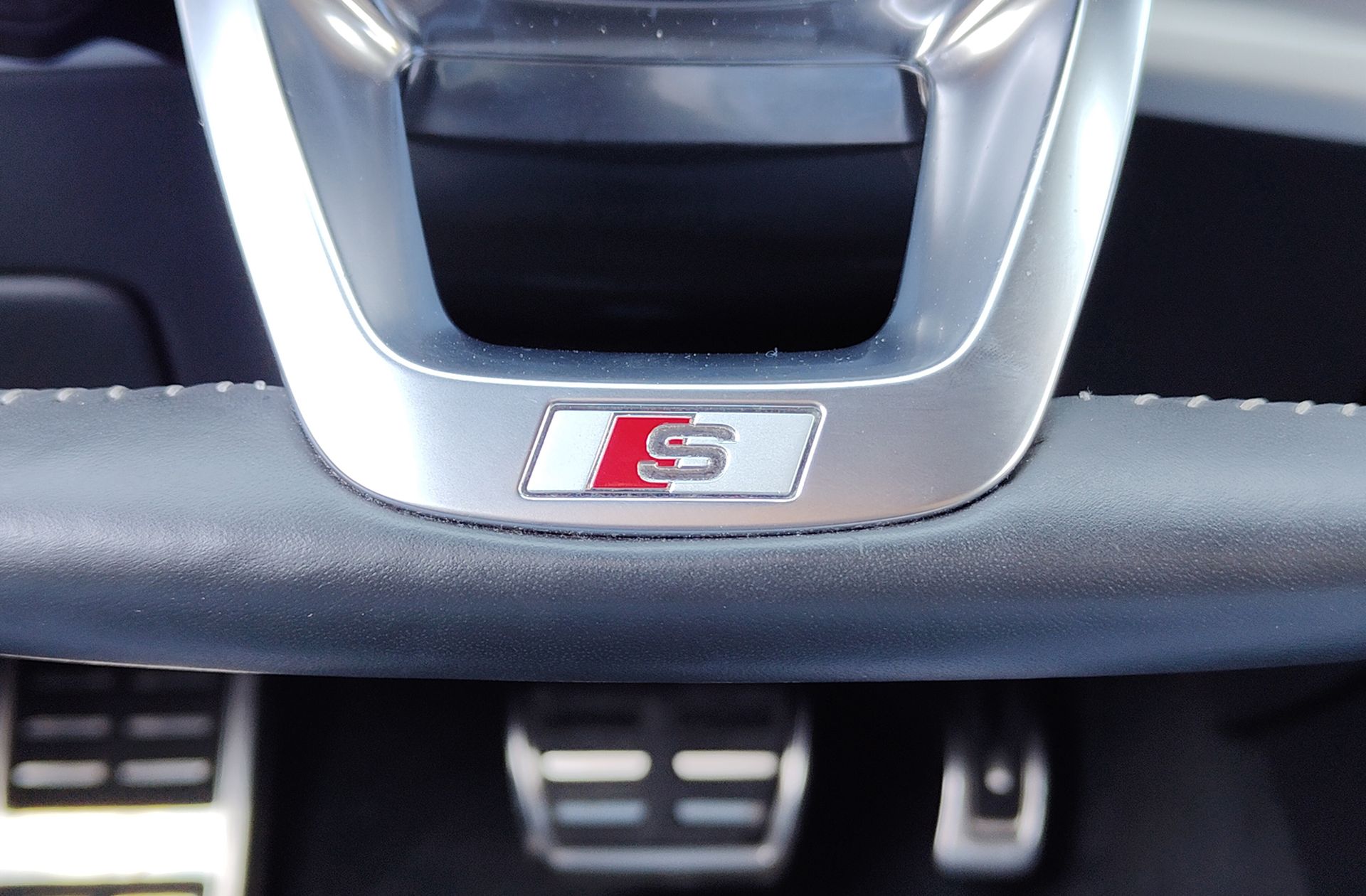 Audi Q8 SQ8 TDI quattro tiptronic Pack S-Line - foto 32