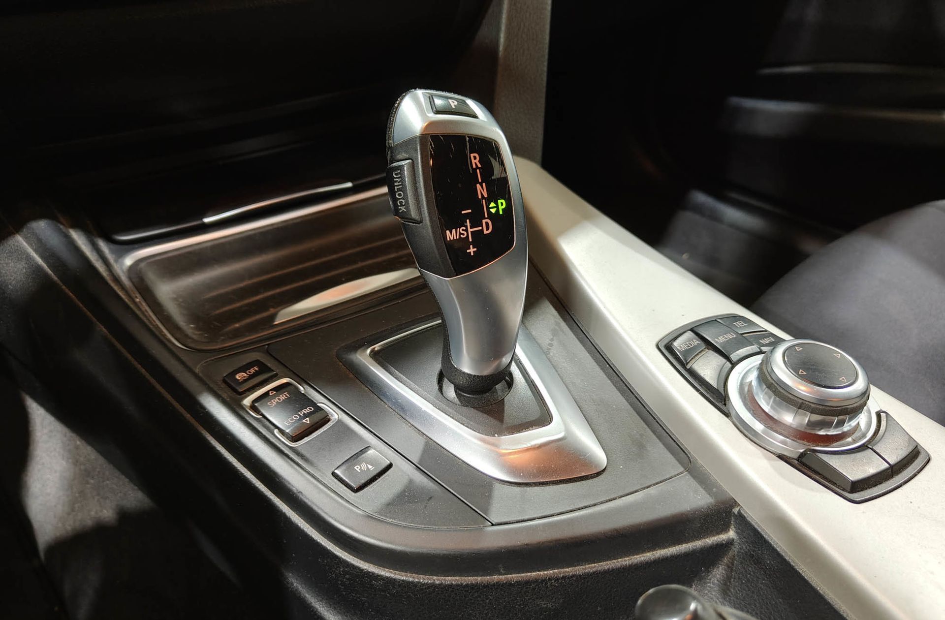 BMW Serie 3 318d Touring - foto 5