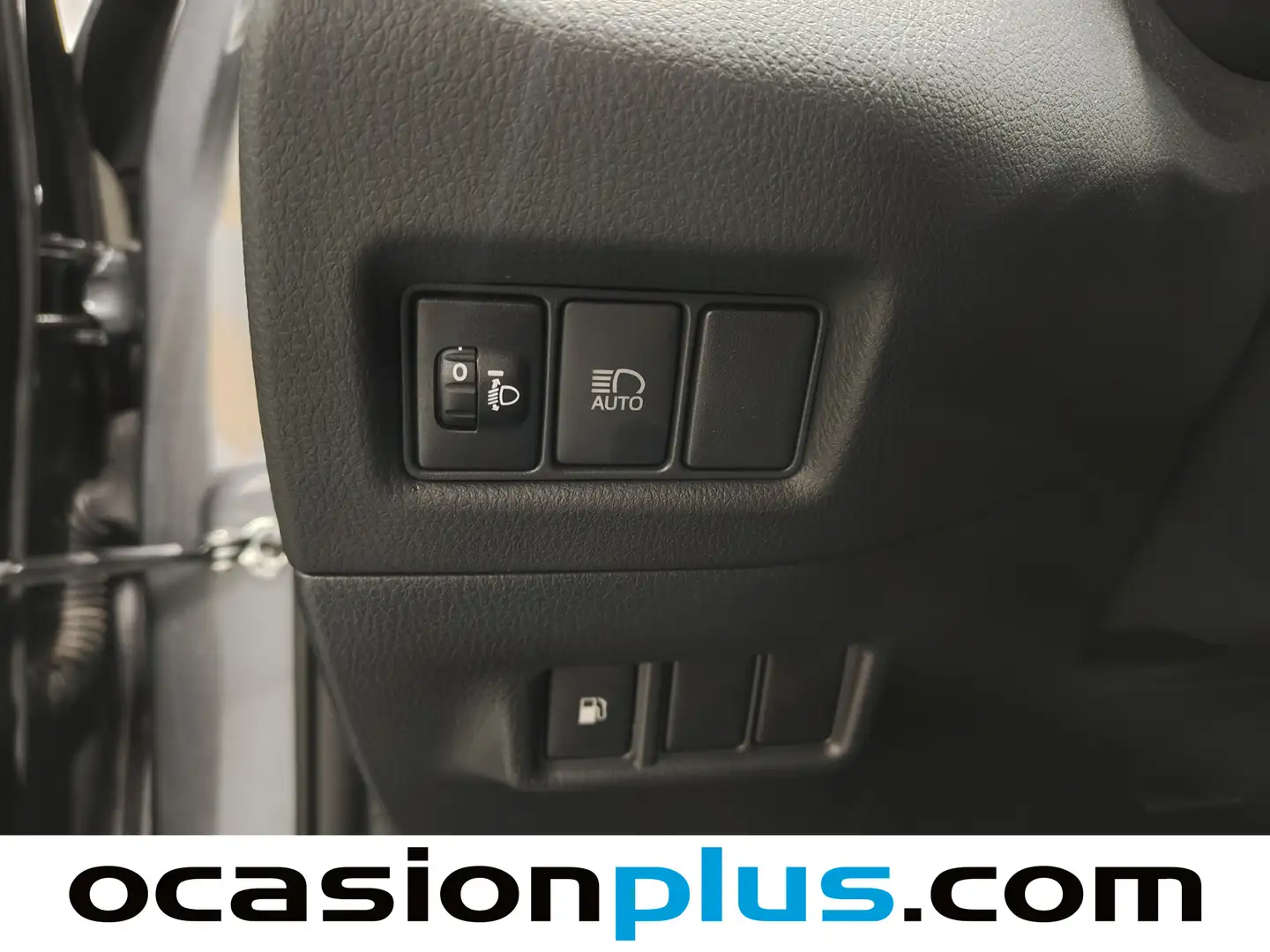 Foto Toyota C-HR Toyota C-HR 1.8 125H Advance (122 CV)