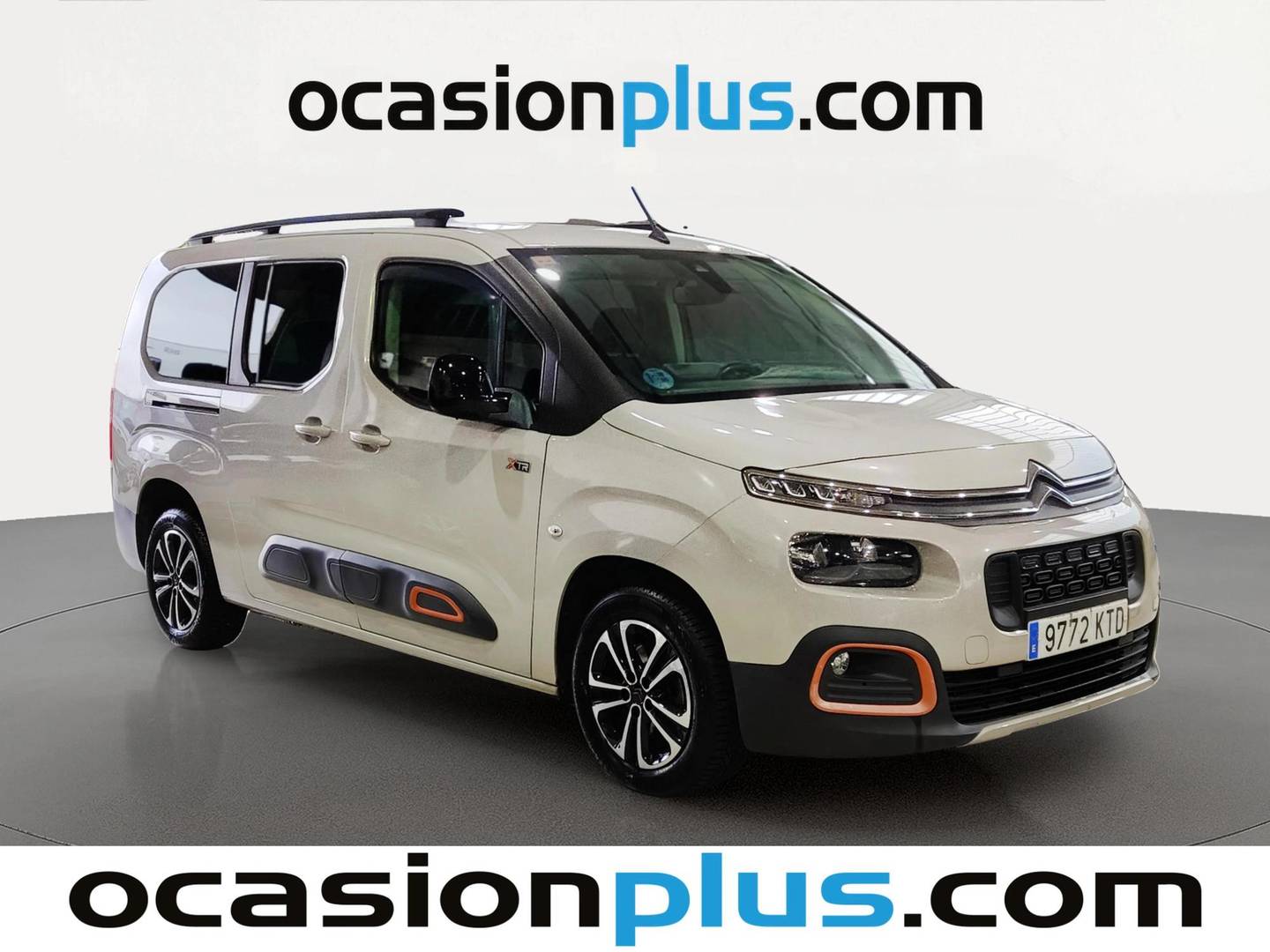 Foto delantera Citroën Berlingo Citroën Berlingo PureTech 110 S&S Talla XL Shine (110 CV) derecha