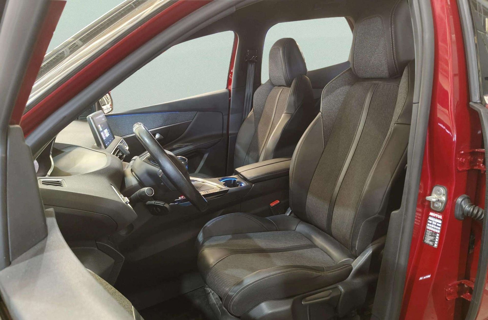 Peugeot 3008 PureTech 130 GT Line - foto 14