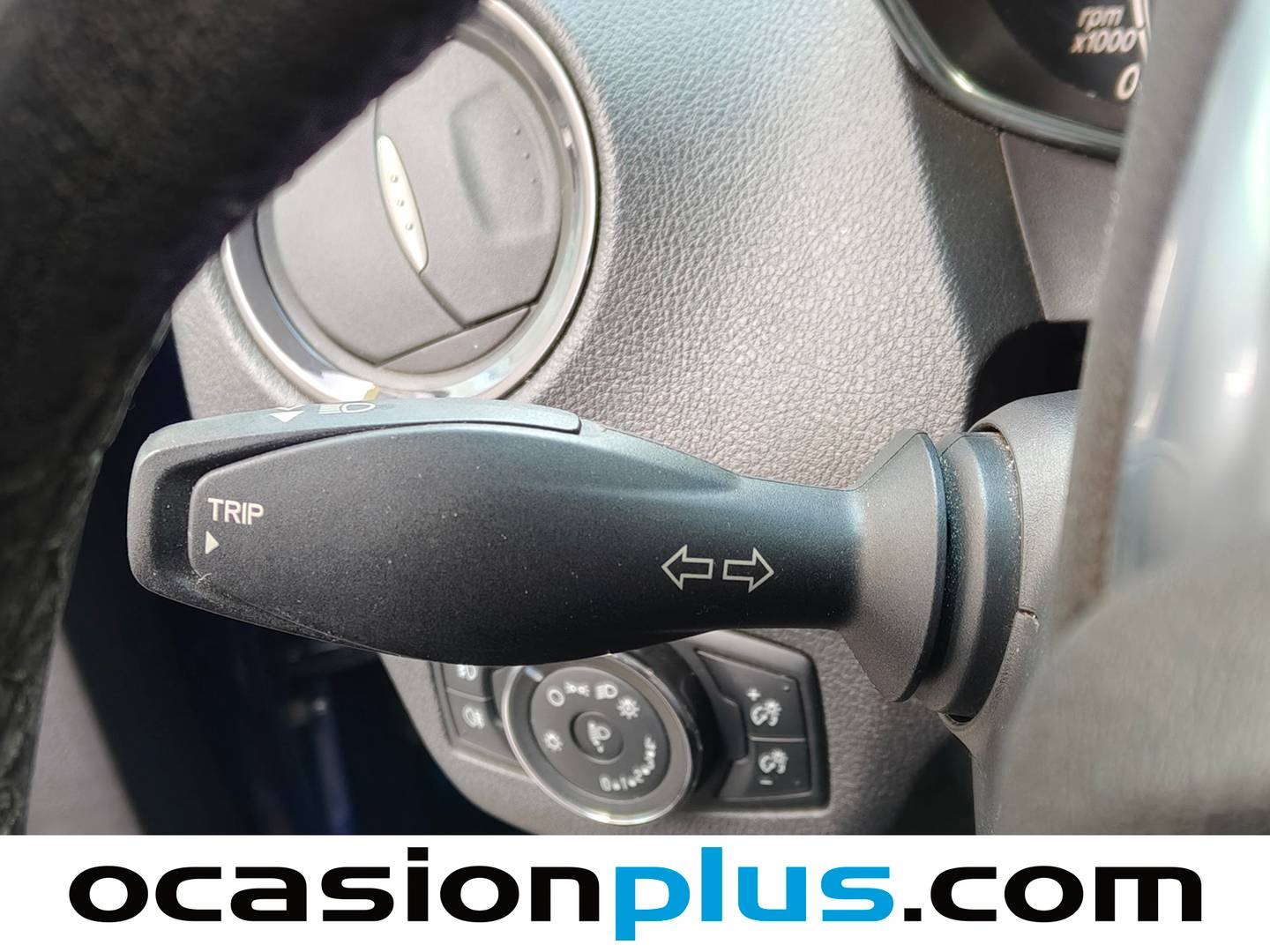 Ford Tourneo Courier Ford Tourneo Courier 1.0 EcoBoost Titanium (100 CV) de segunda mano