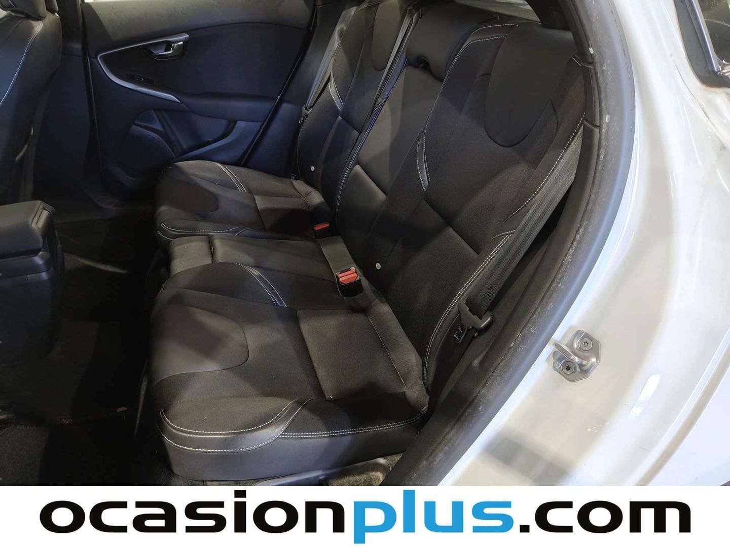 Foto Volvo V40 Volvo V40 D3 Momentum Auto (150 CV)