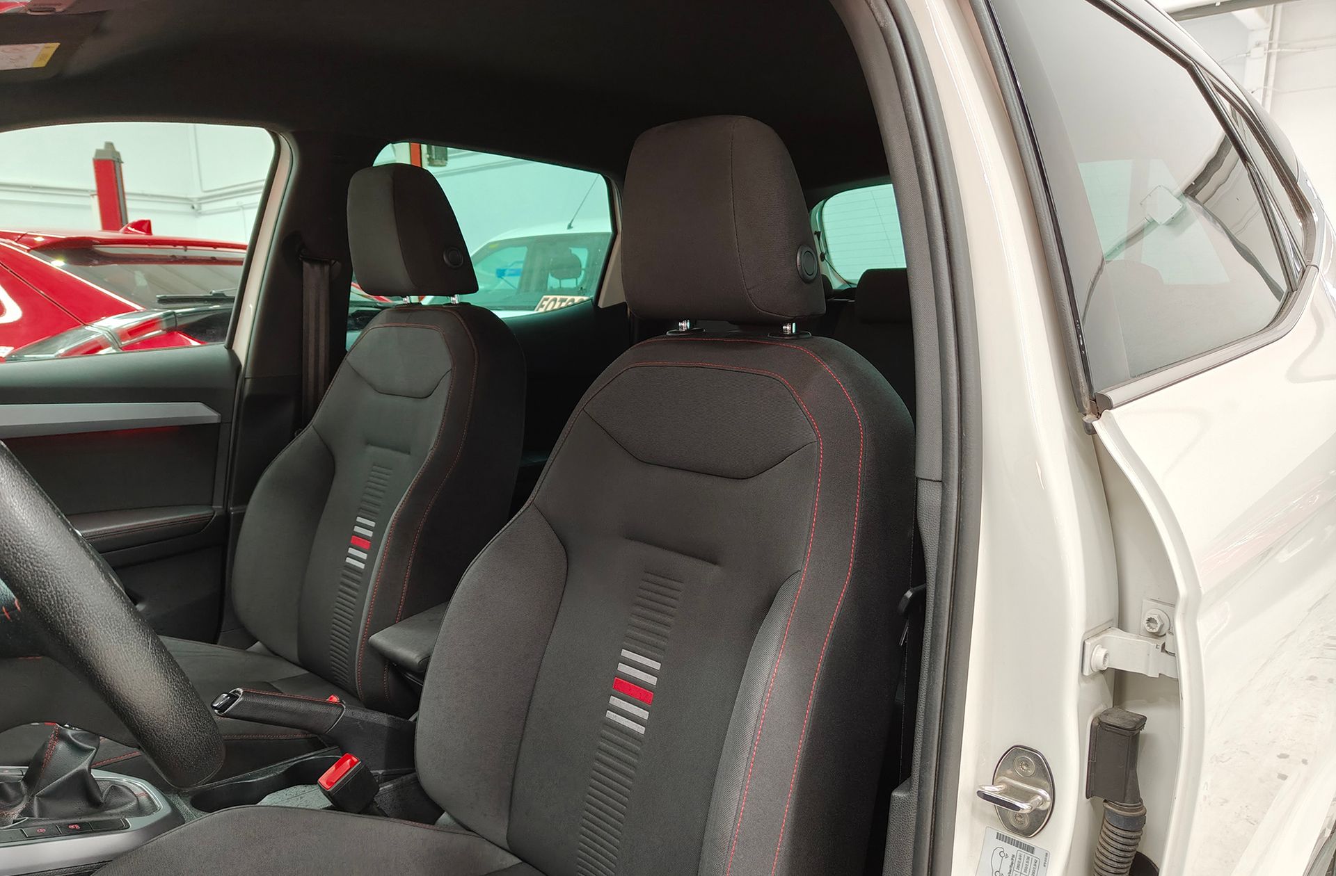 SEAT Arona 1.0 TGI GNC FR - foto 15
