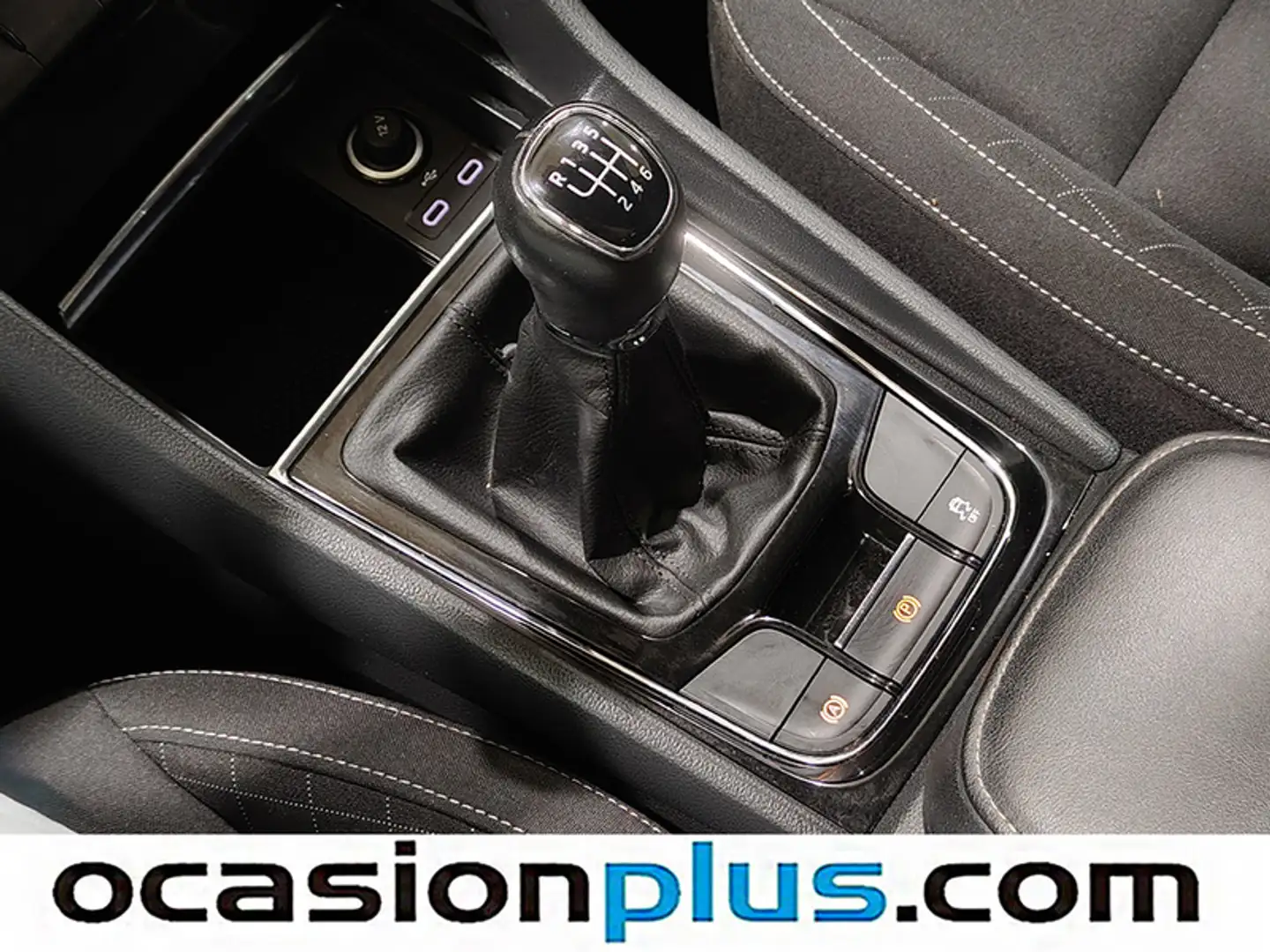 Foto Skoda Karoq Skoda Karoq 1.0 TSI Ambition (110 CV)