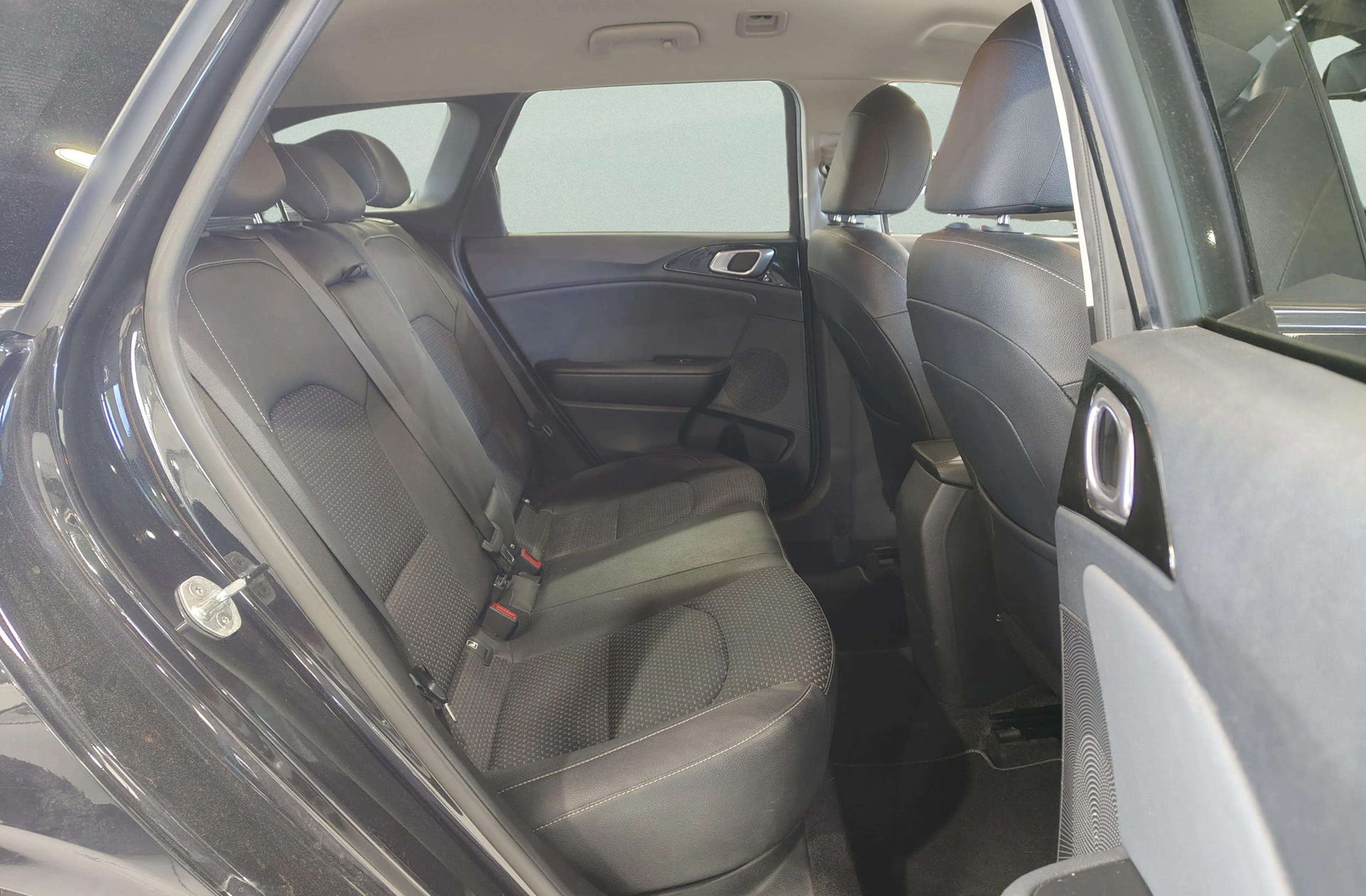 Kia Ceed 1.0 T-GDi Tech - foto 18