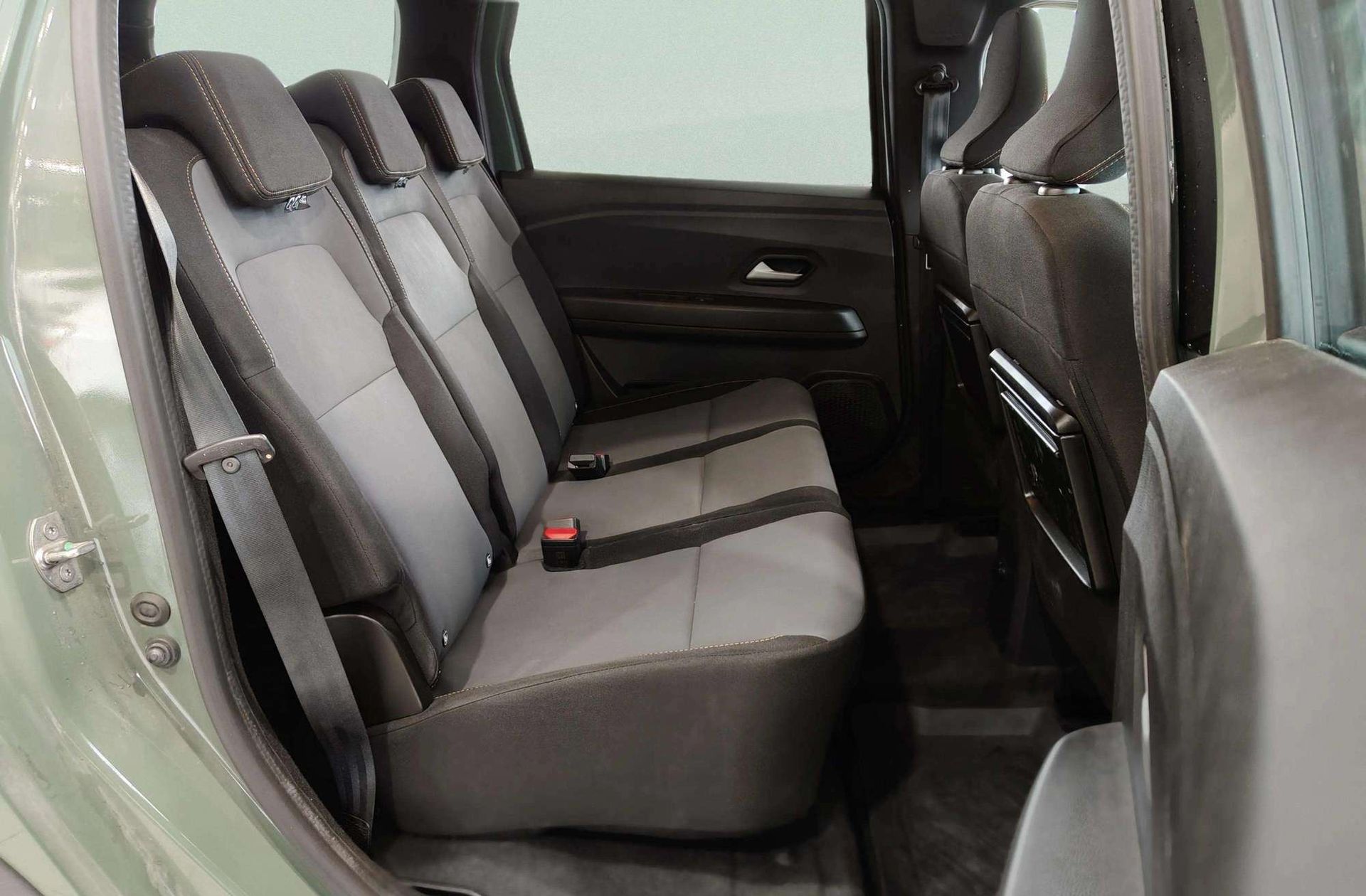 Dacia Jogger Extreme Hybrid 7 plazas - foto 21