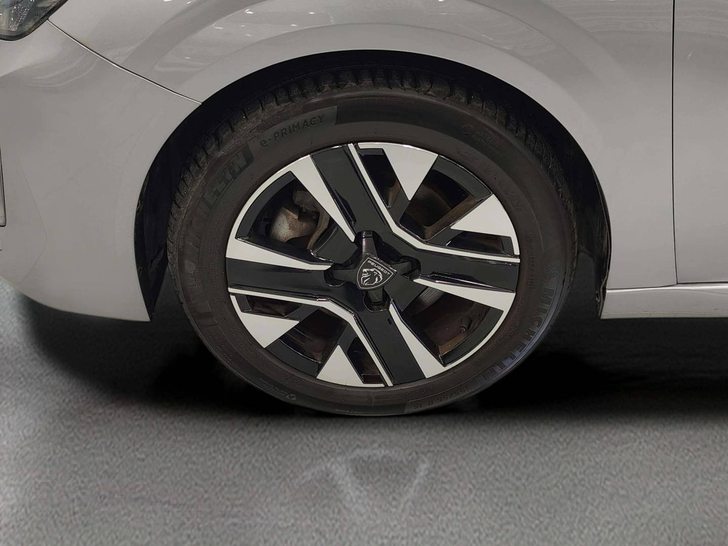 Peugeot 208 Peugeot 208 PureTech 100 Allure (100 CV) al mejor precio