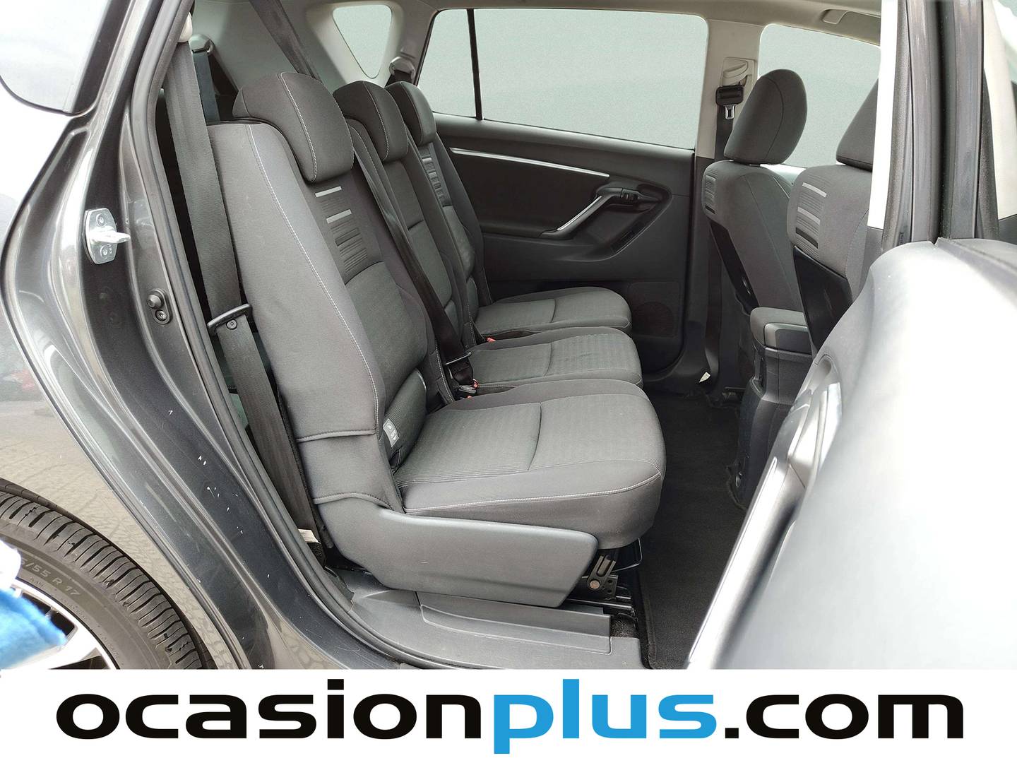 Foto asientos traseros Toyota Verso Toyota Verso 130 Advance (132 CV)