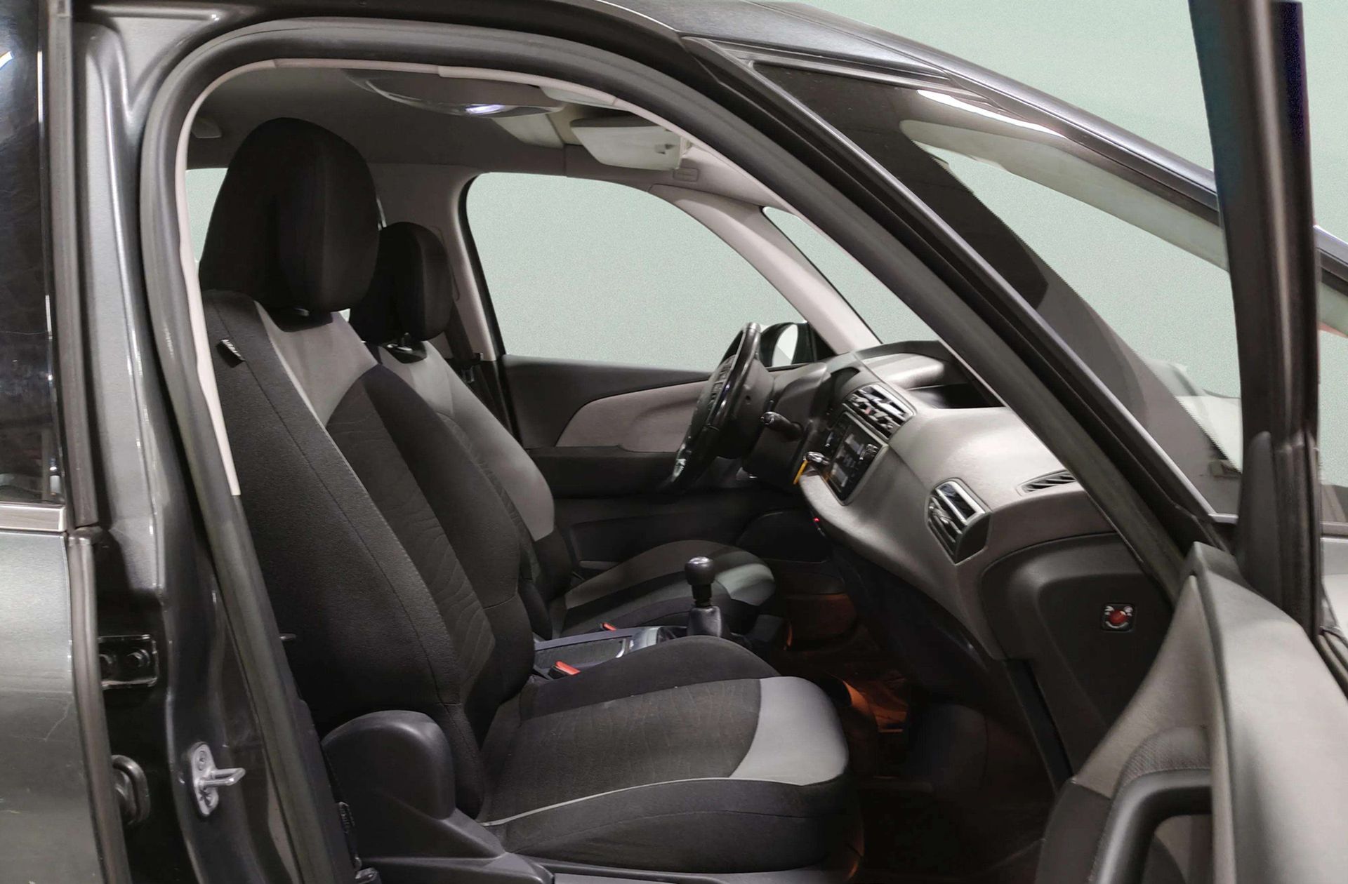 Citroën C4 Picasso 1.6 e-HDI Intensive - foto 20