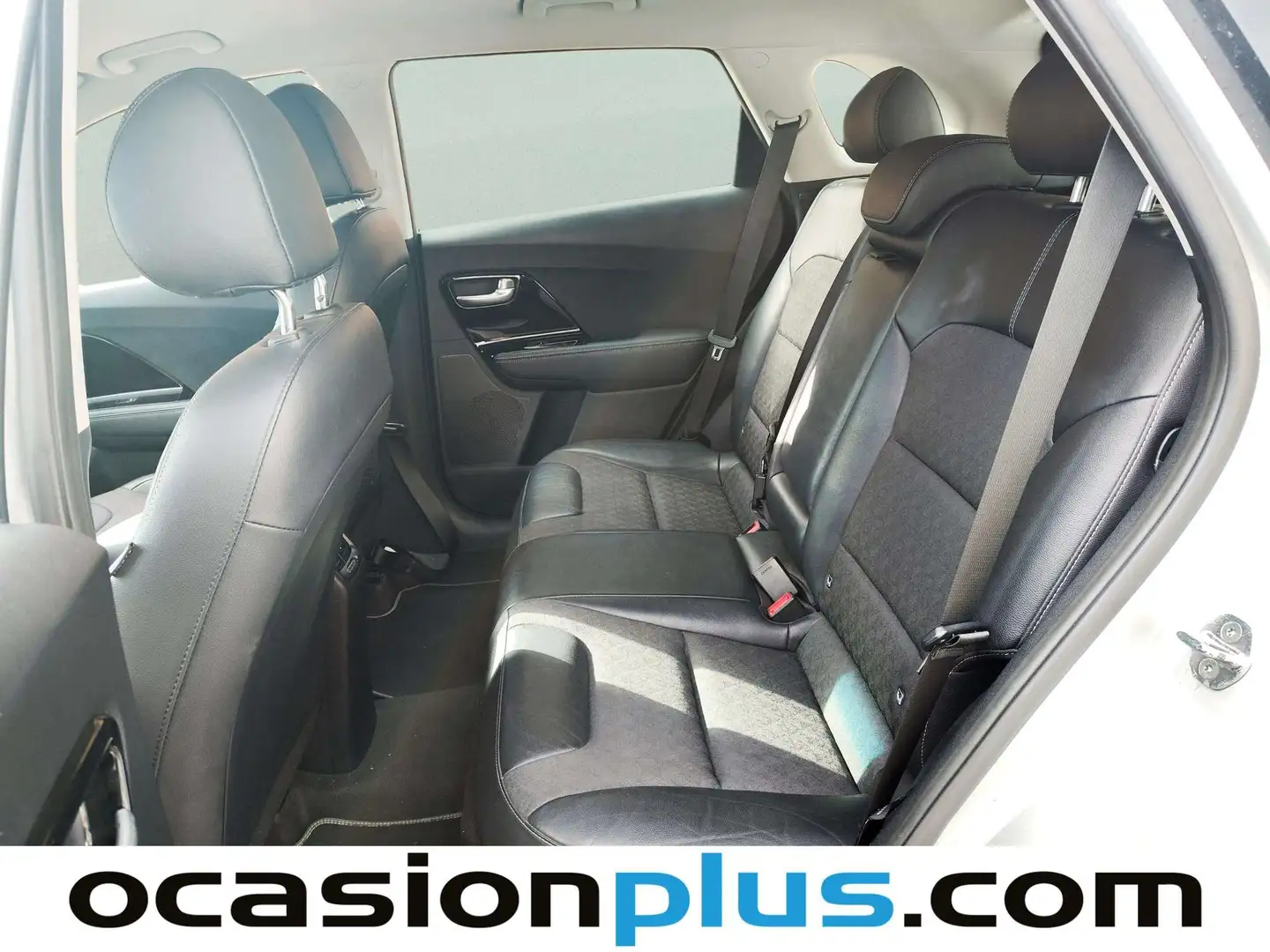 Foto KIA Niro Kia Niro 1.6 GDi PHEV Drive (141 CV)