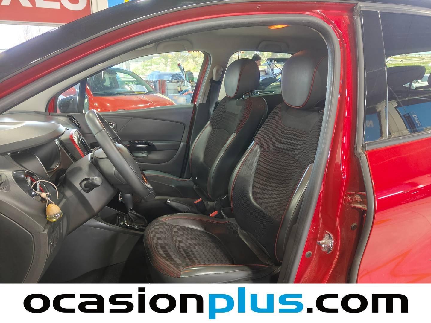 Foto asientos delanteros Renault Captur Renault Captur Helly Hansen TCe (120 CV) EDC