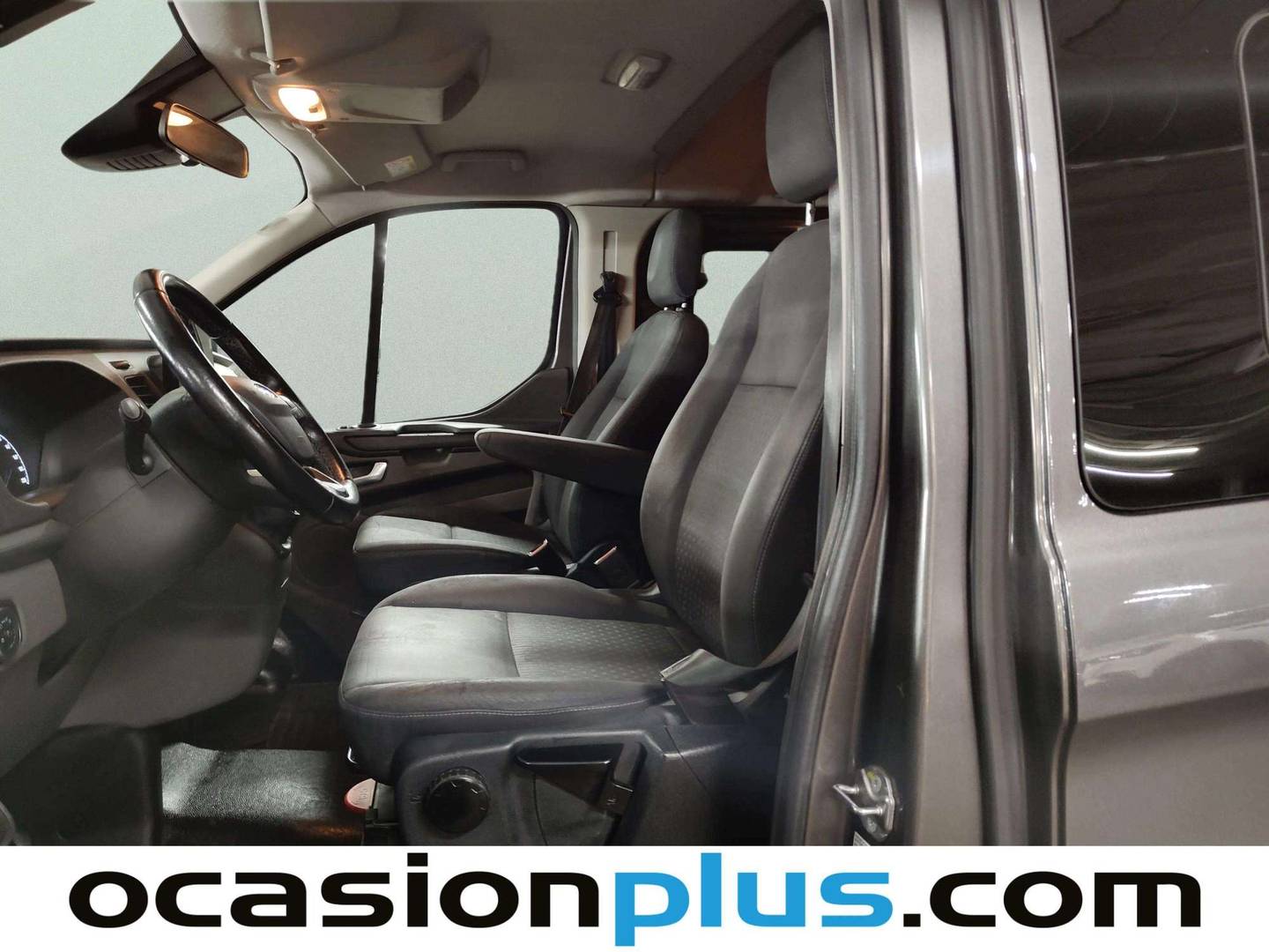 Foto asientos delanteros Ford Transit Custom Ford Transit Custom Kombi 2.0 TDCI MHEV 320 L2 Trend (170 CV) 8 Plazas