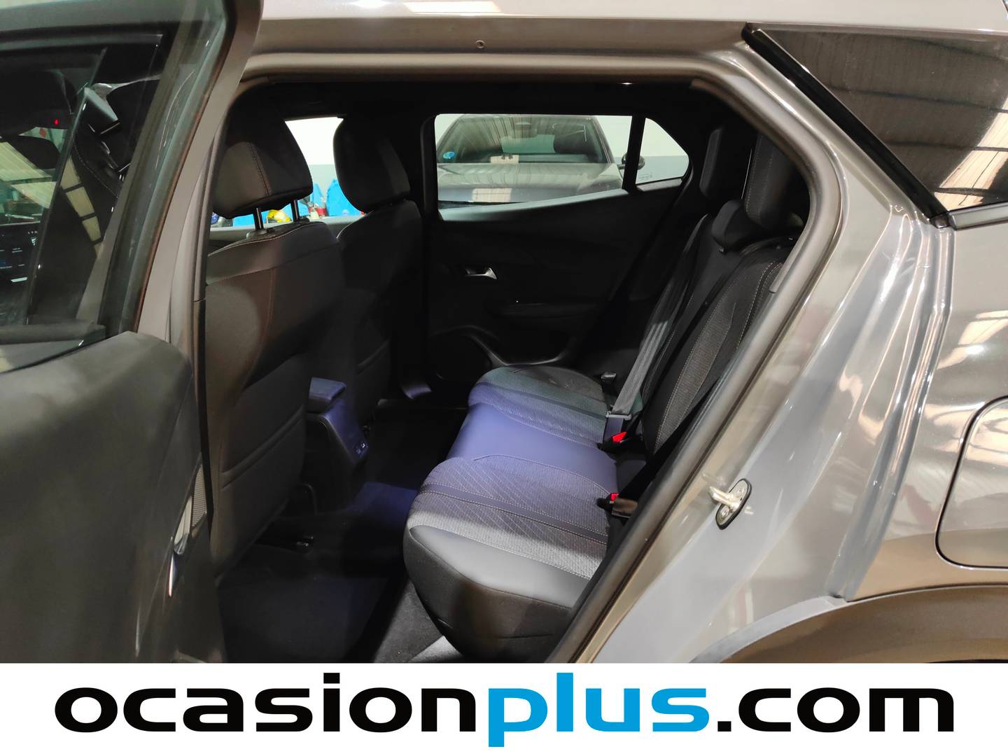 Foto asientos traseros Peugeot 2008 Peugeot 2008 Allure Hybrid eDCS6 (145 CV)