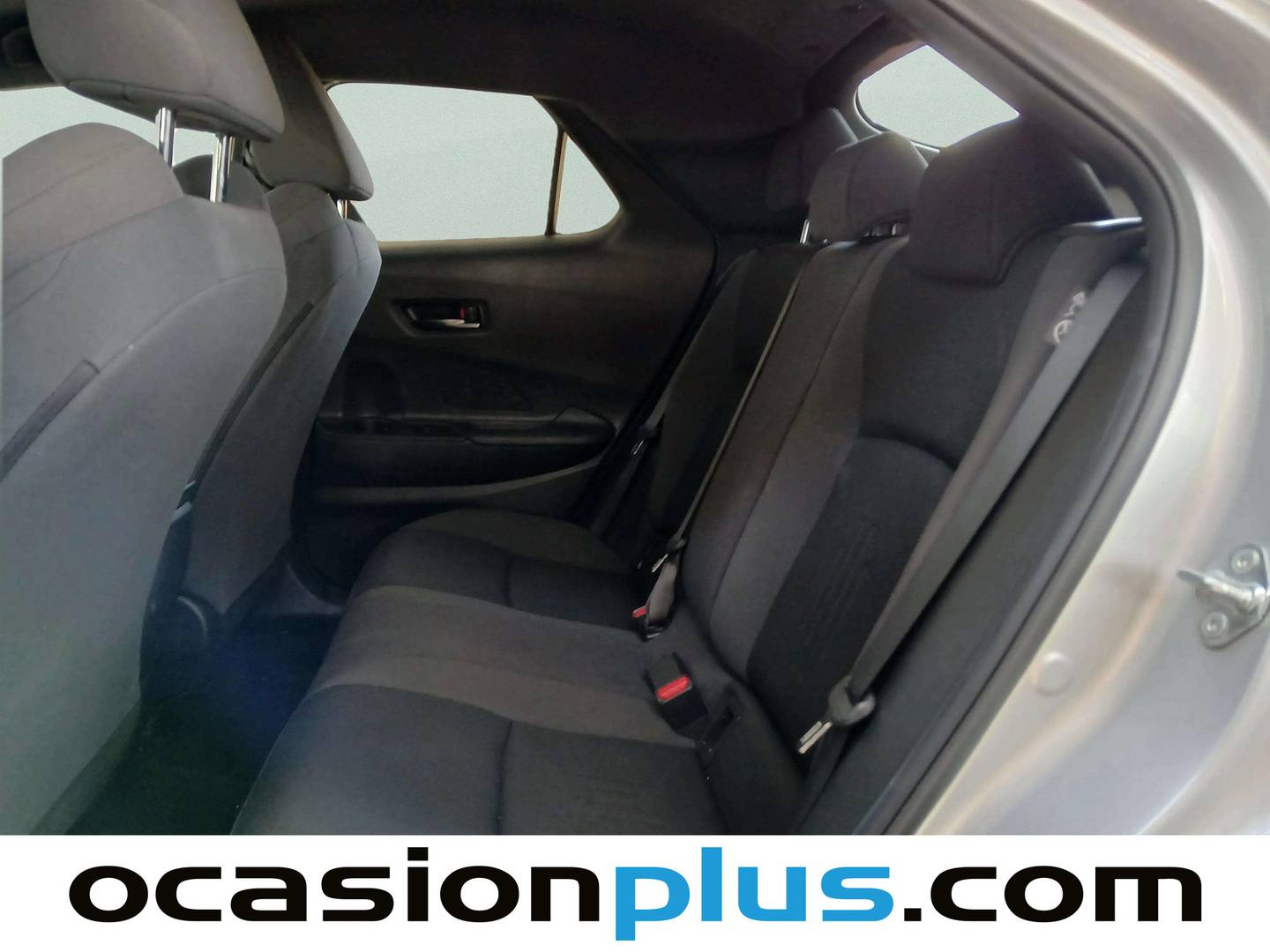 Foto asientos traseros Toyota C-HR Toyota C-HR 140H Advance (140 CV)