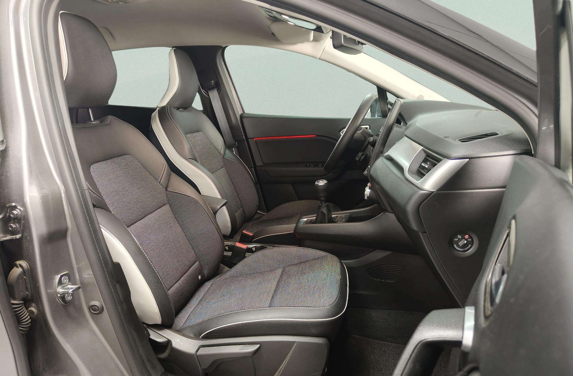 Renault Captur Zen TCe Micro Híbrido GPF - foto 20