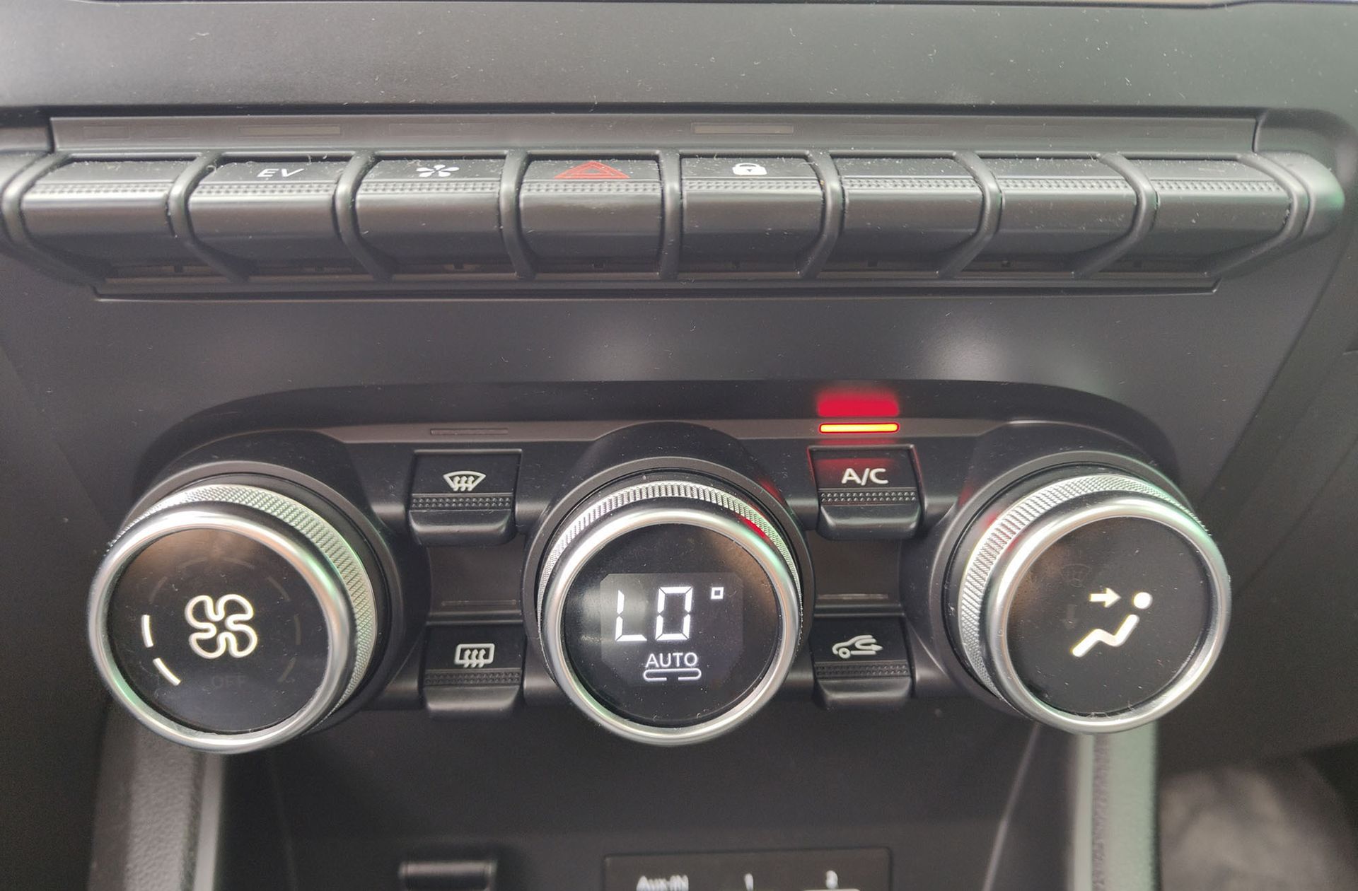 Renault Captur Zen E-Tech Híbrido enchufable - foto 29