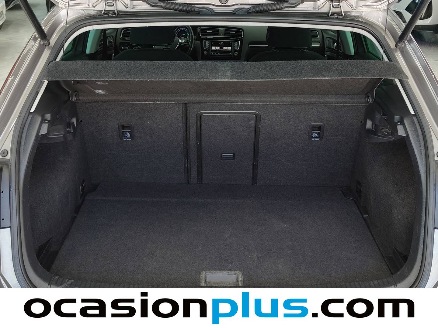 Fotos maletero Volkswagen Golf Volkswagen Golf Sport 1.6 TDI BMT (110 CV) DSG Pack R-Line