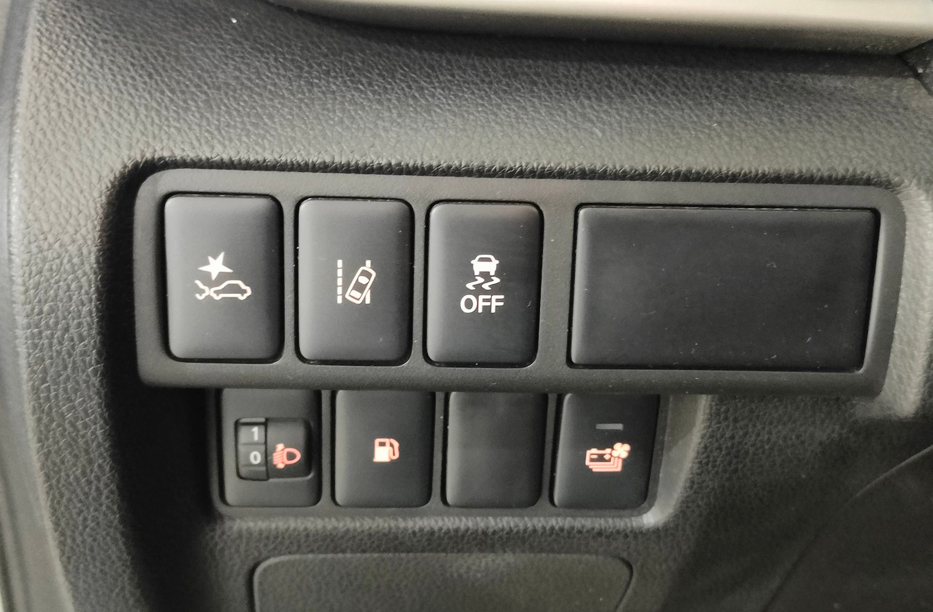 Mitsubishi Eclipse Cross 2.4 PHEV Kaiteki 4WD - foto 11