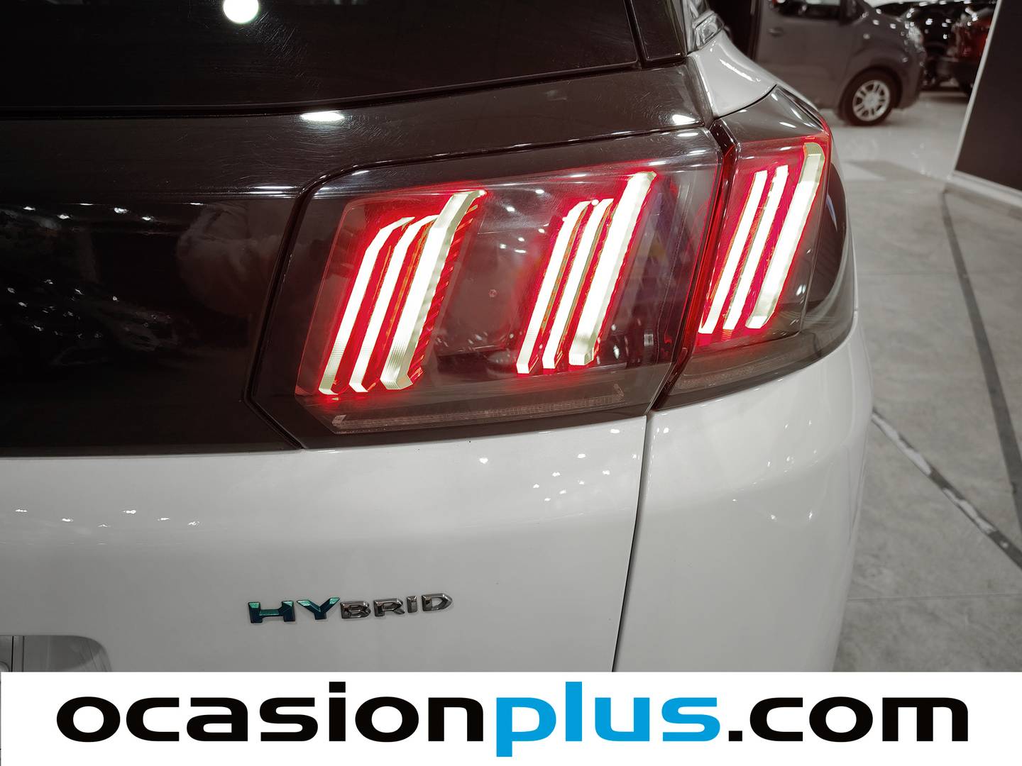 Foto Peugeot 3008 Hybrid Peugeot 3008 Hybrid 225 GT e-EAT8 (225 CV)