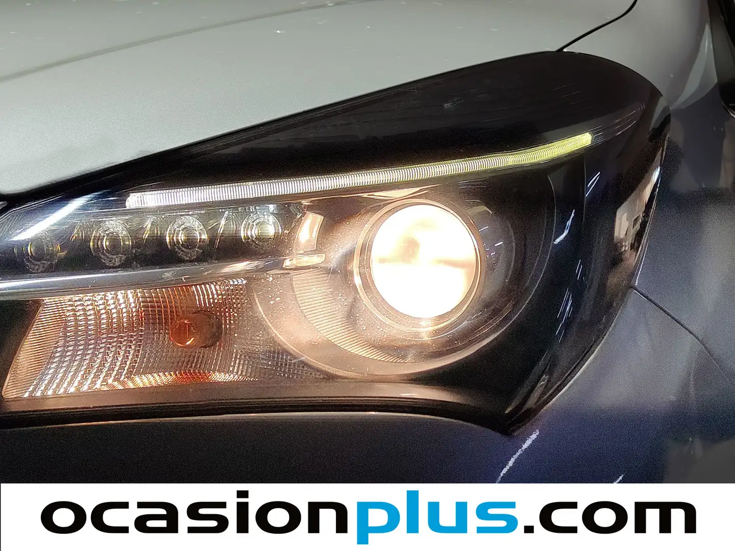 Foto Toyota Yaris Toyota Yaris 100H Advance (100 CV)