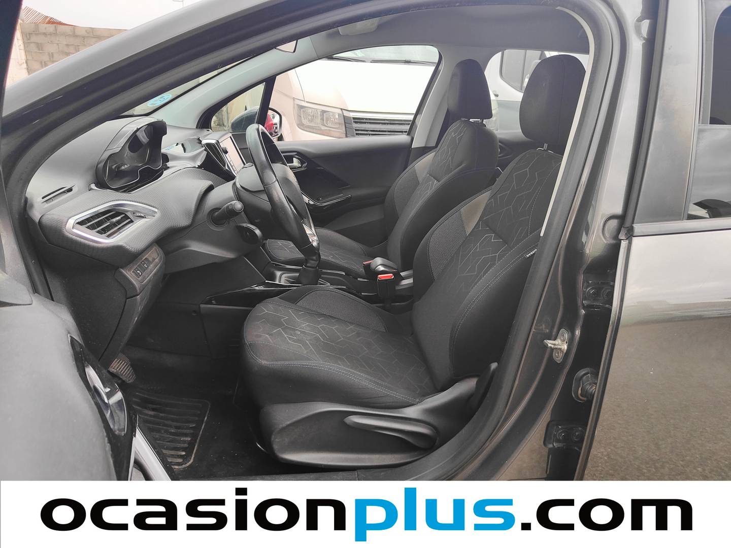 Foto asientos delanteros Peugeot 2008 Peugeot 2008 PureTech Signature (82 CV)