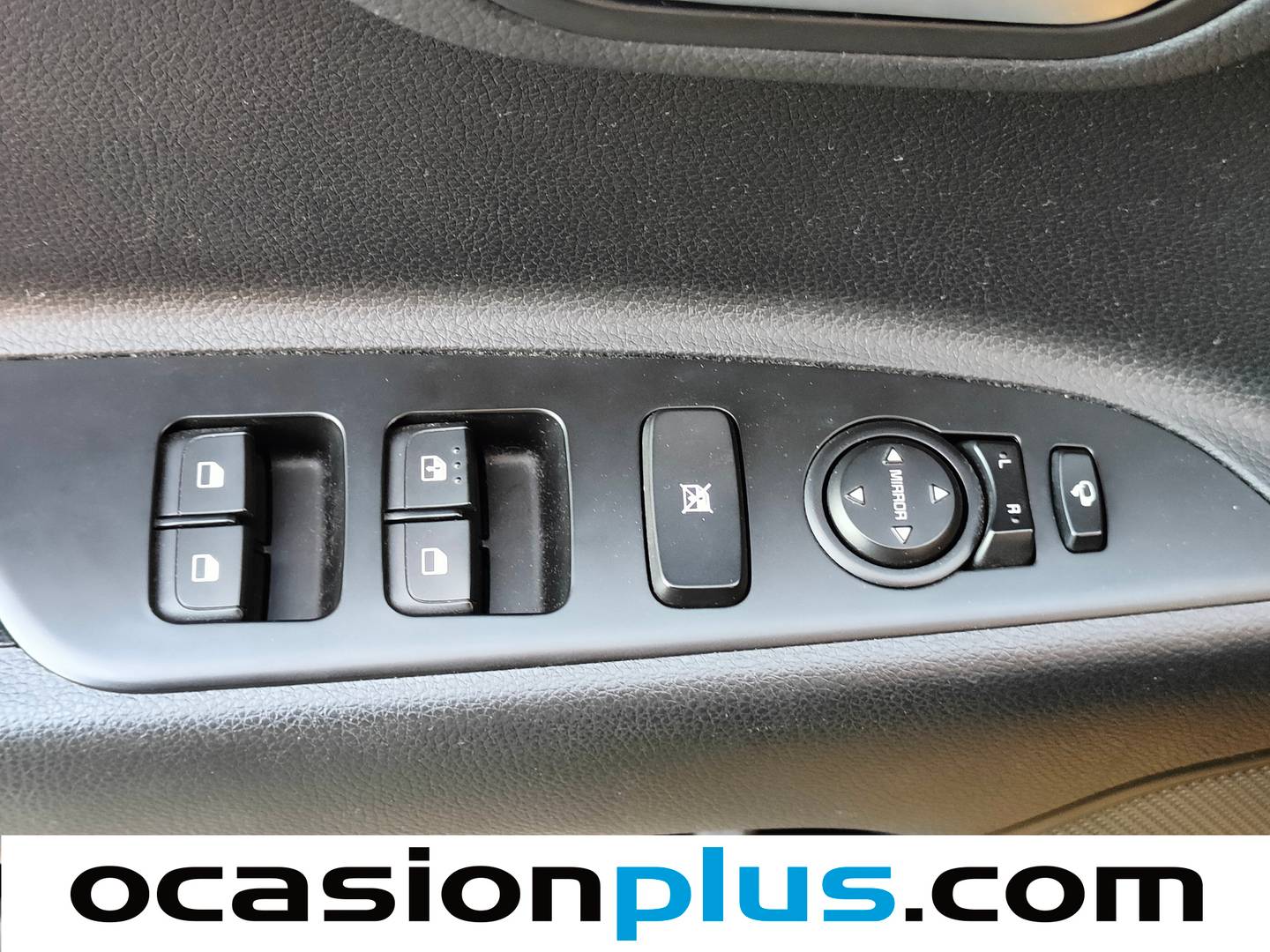 Foto KIA Stonic Kia Stonic 1.0 T-GDi MHEV Drive iMT (100 CV)