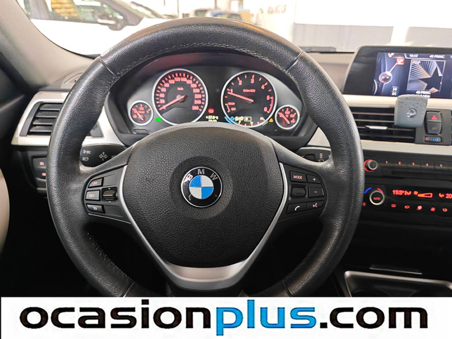 Foto BMW Serie 3 BMW Serie 3 318d (143 CV)
